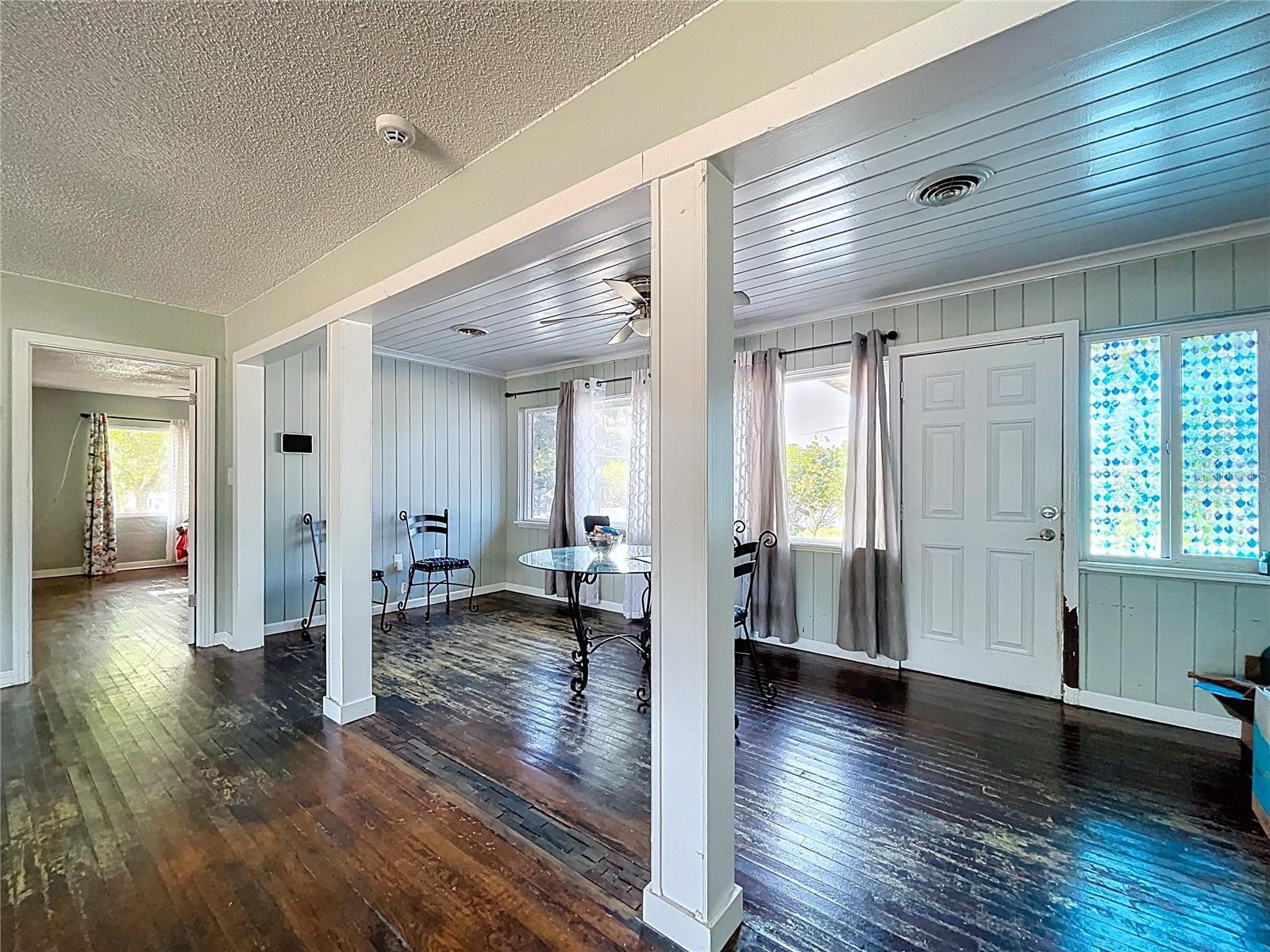 105 OLD CONNERSVILLE RD