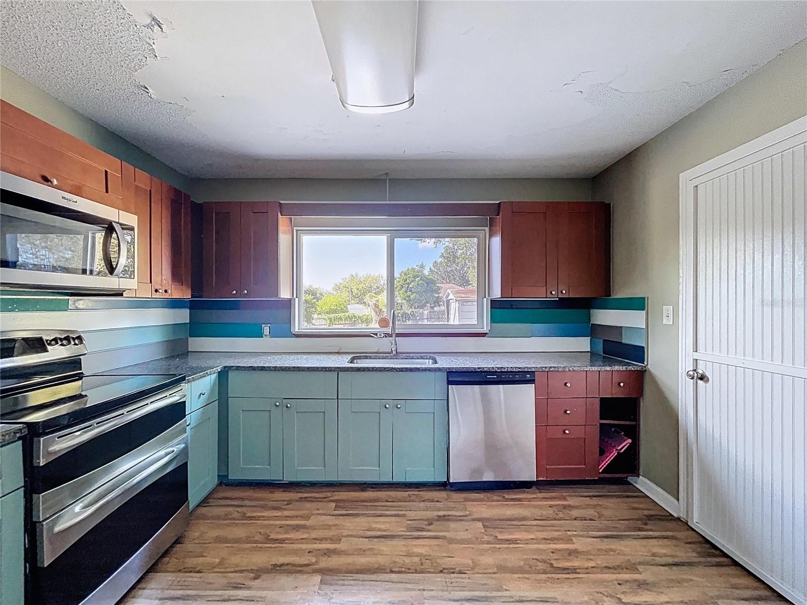 105 OLD CONNERSVILLE RD