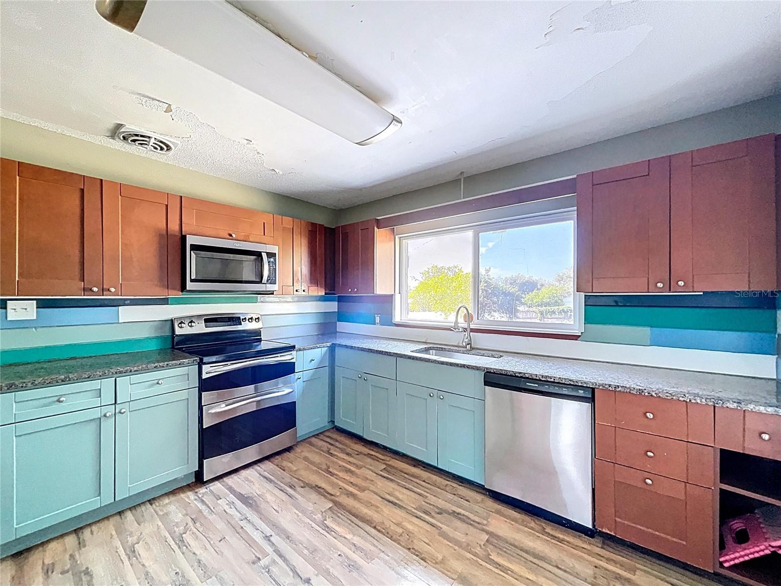 105 OLD CONNERSVILLE RD