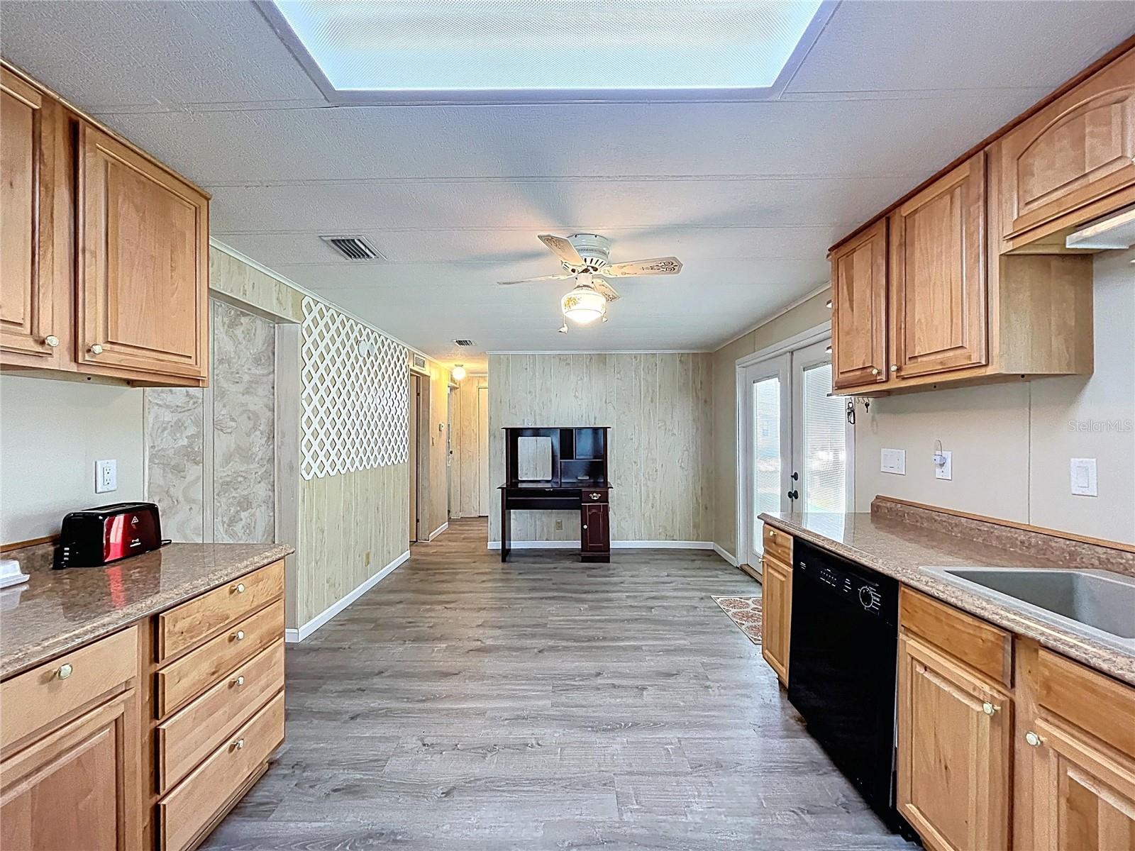 2055 S FLORAL AVE #291