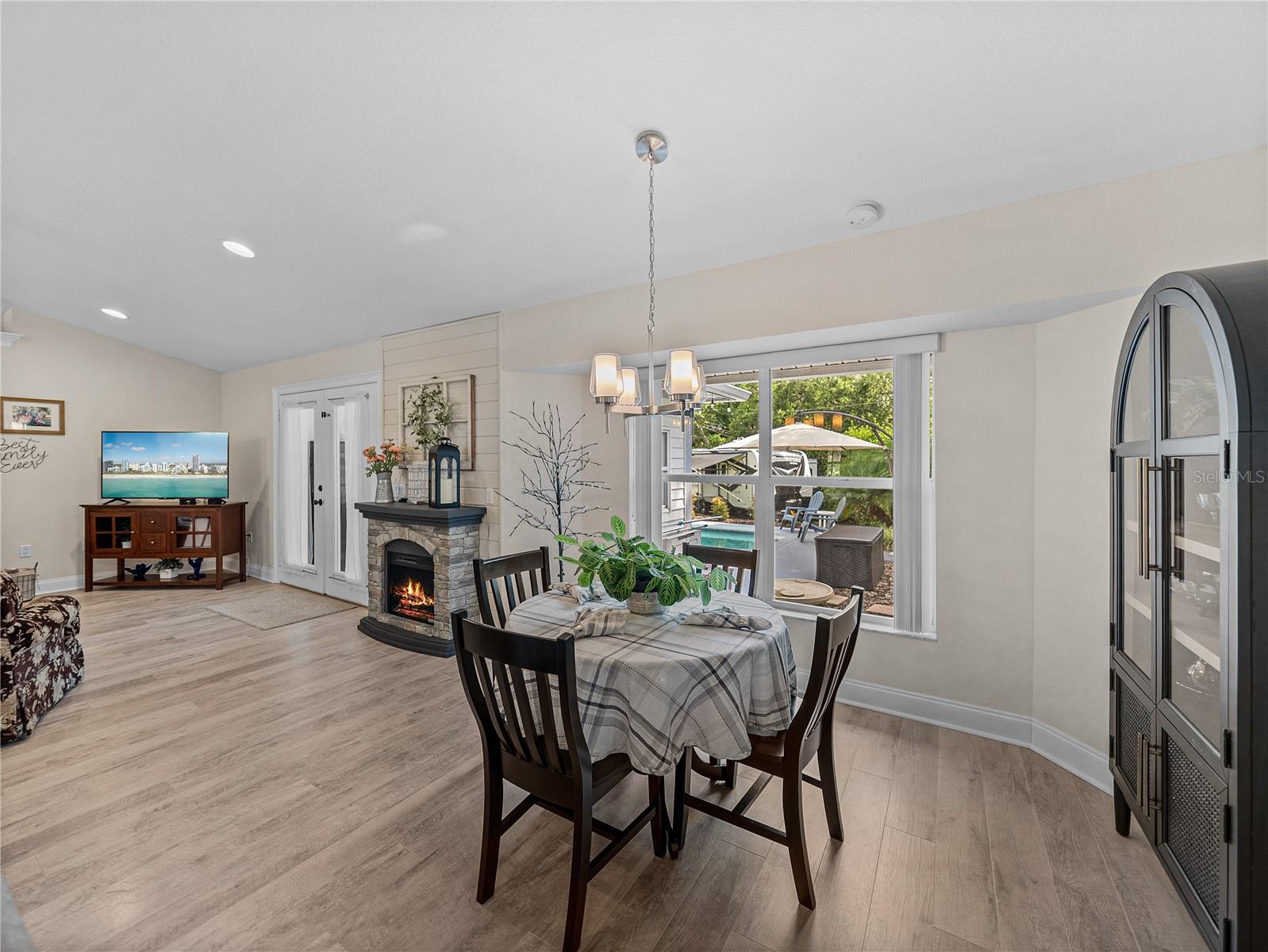 5427 ORANGE VALLEY DR