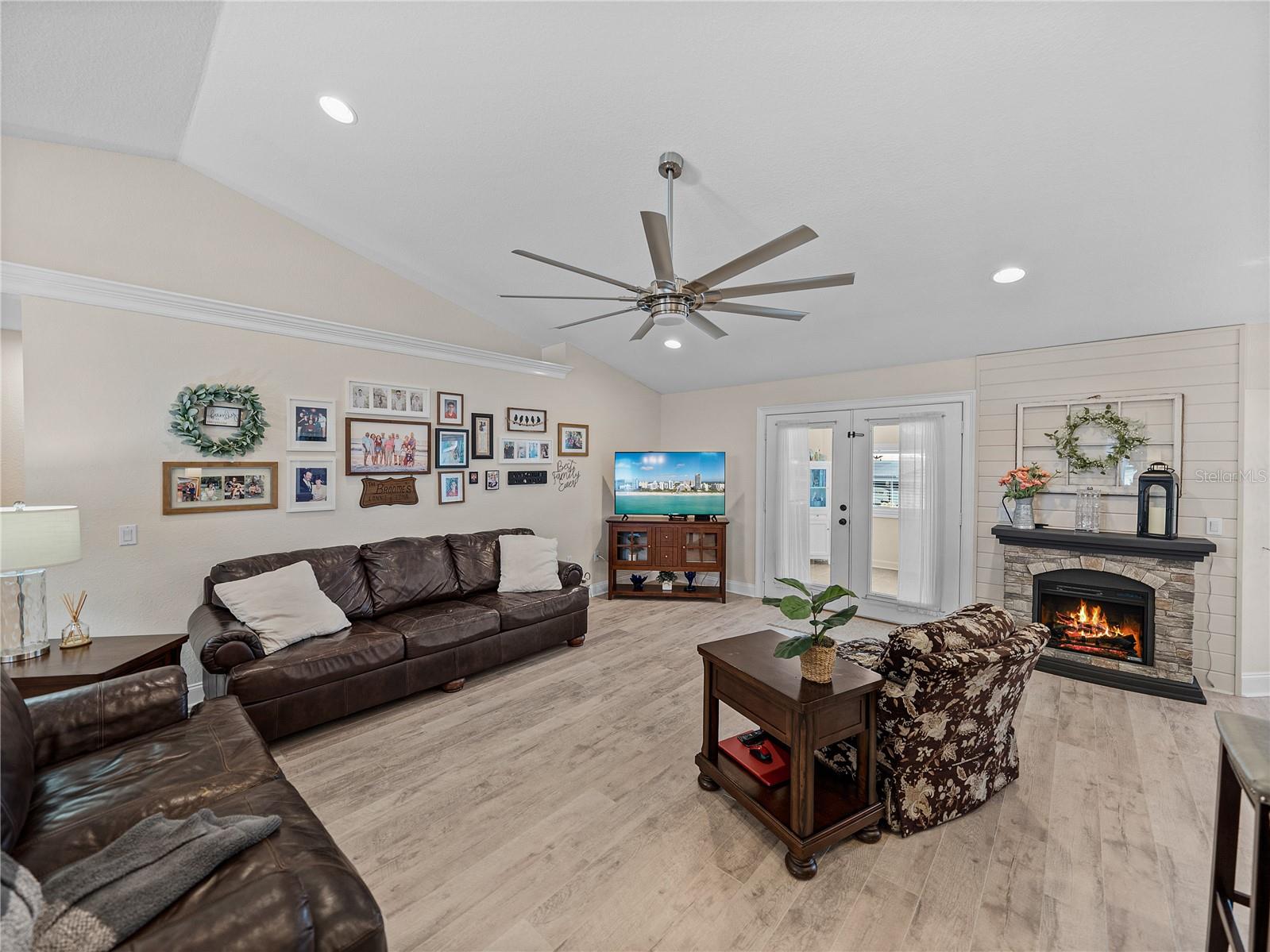 5427 ORANGE VALLEY DR