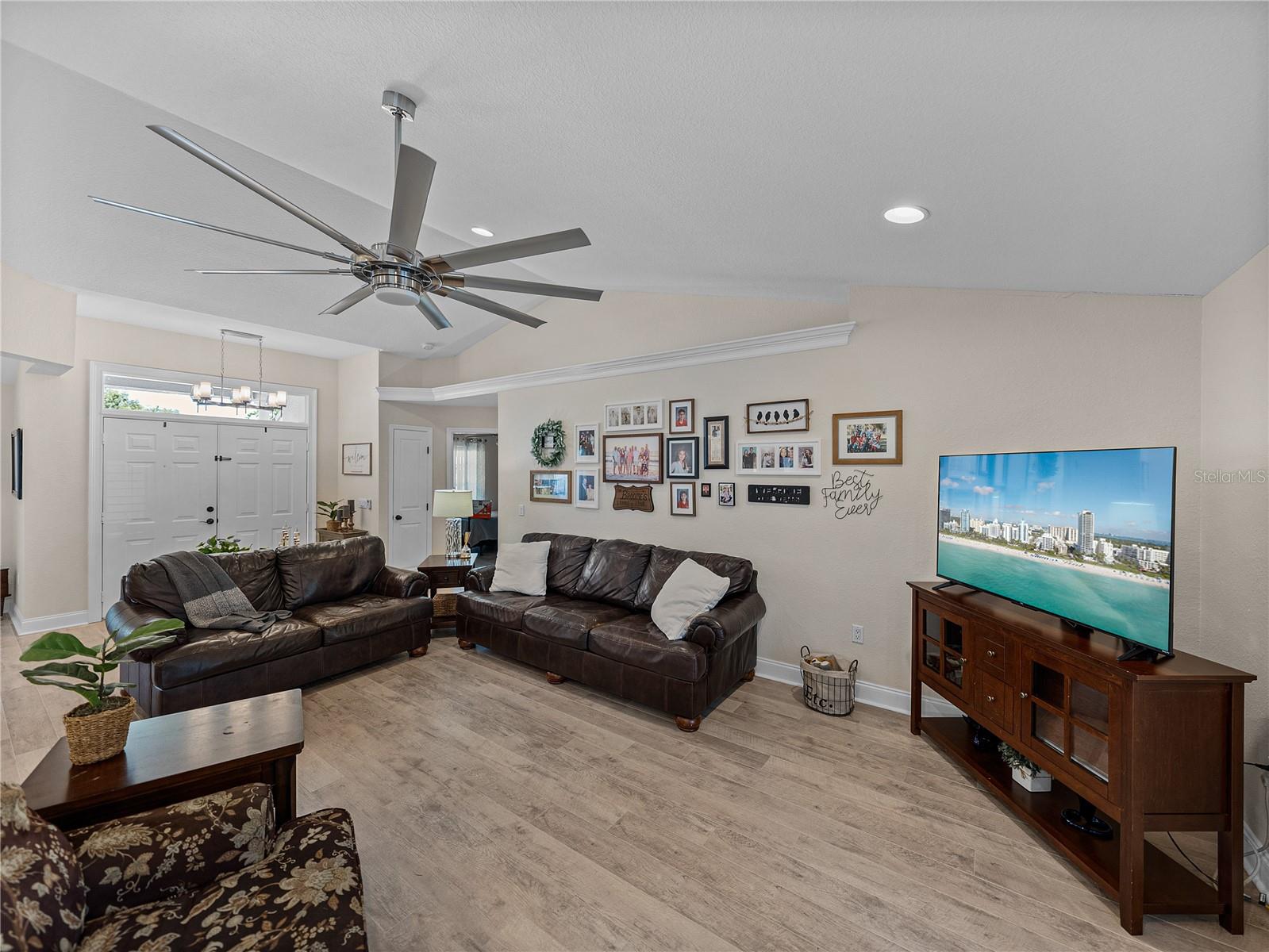 5427 ORANGE VALLEY DR