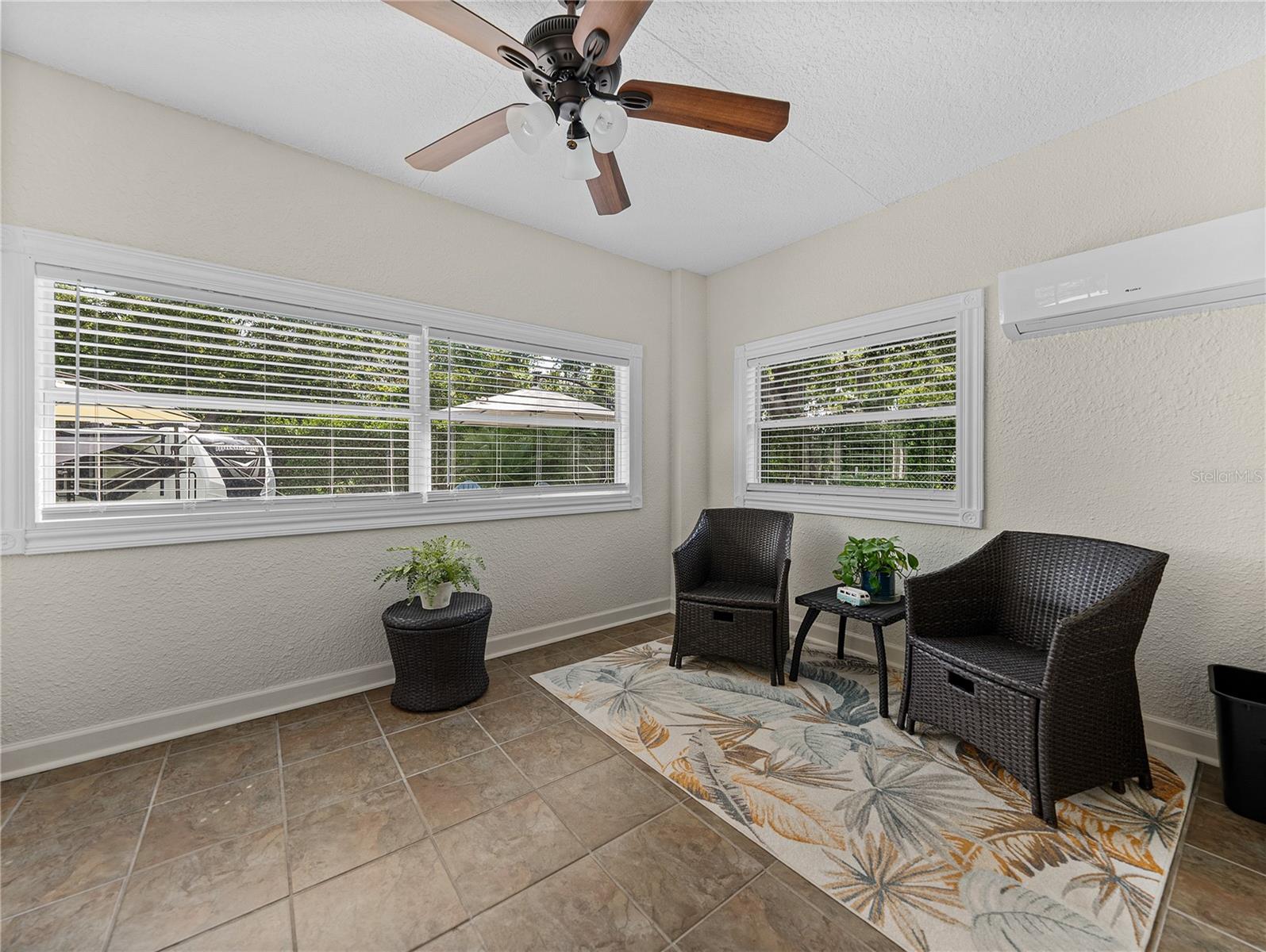 5427 ORANGE VALLEY DR