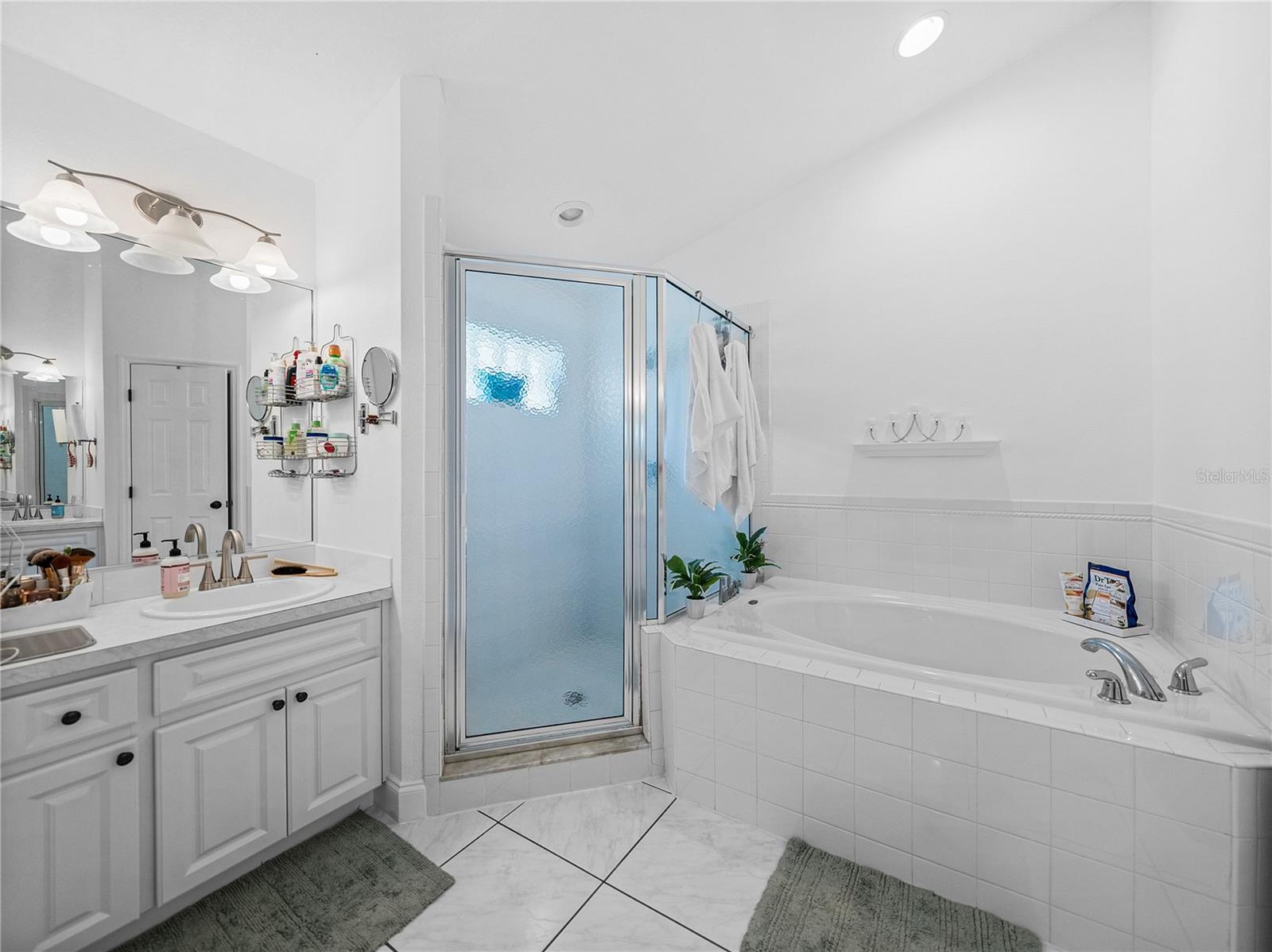 5427 ORANGE VALLEY DR