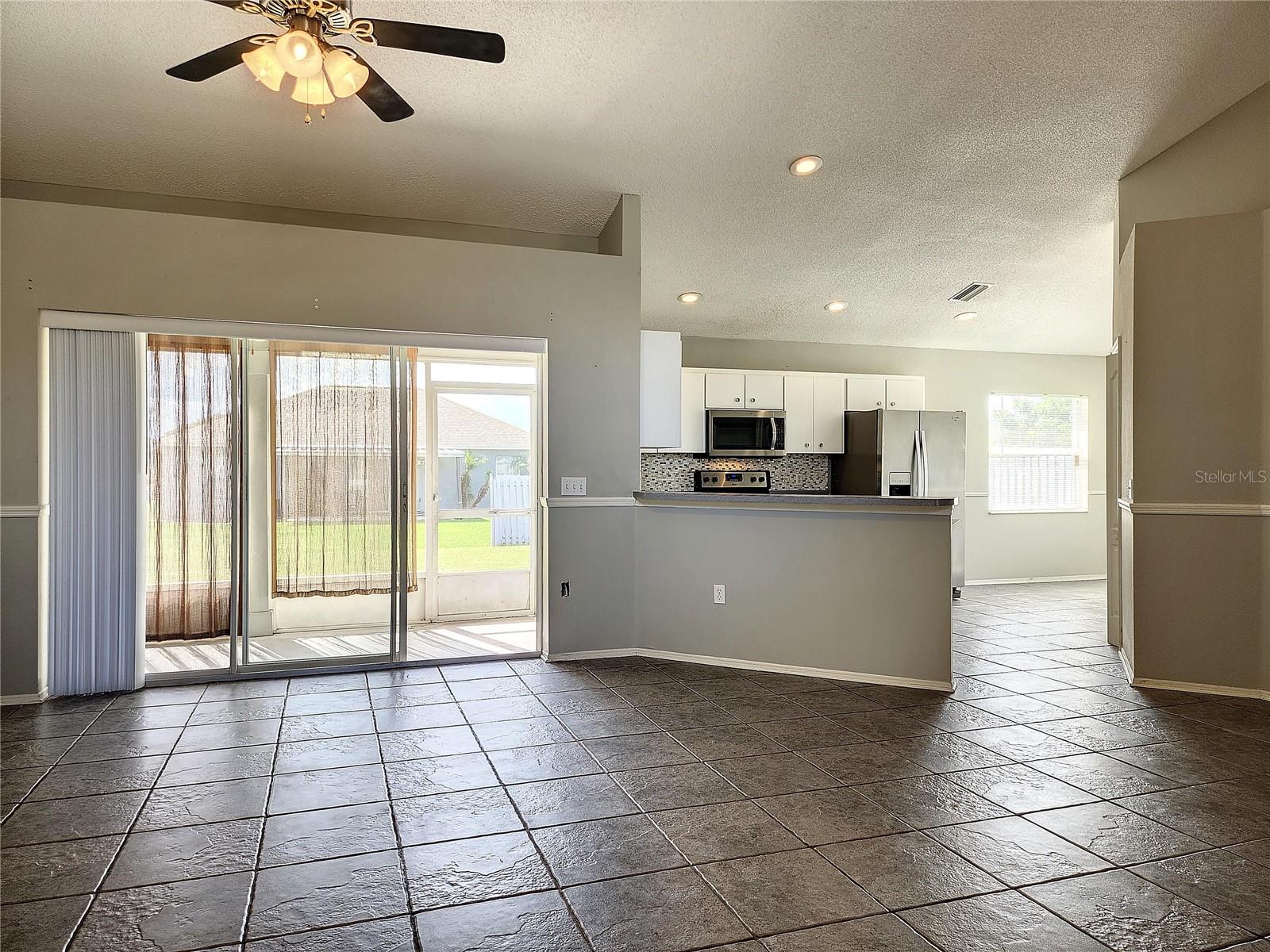 603 TERRANOVA DR