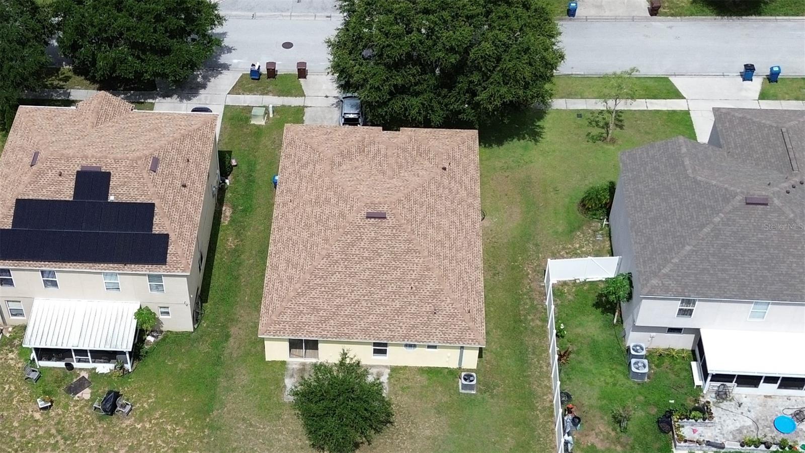 562 STONEWALL AVE