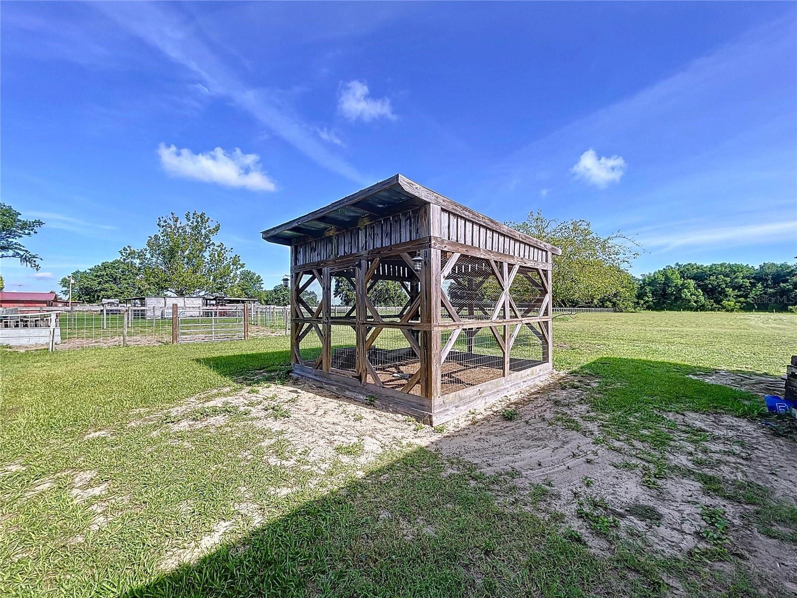 1711 ESTES RD