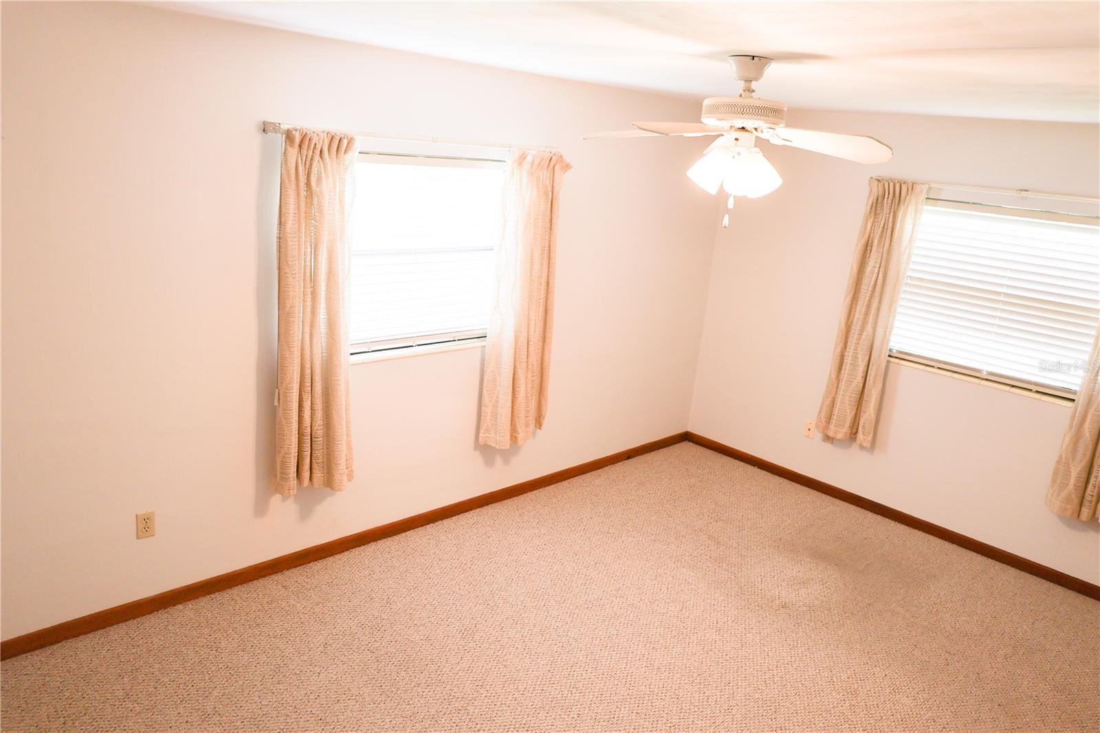 111 DEEN BLVD