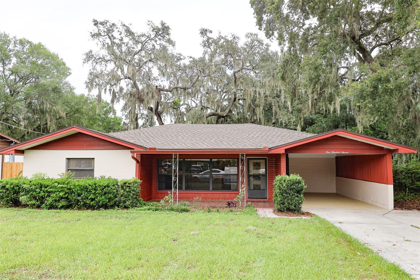 111 DEEN BLVD