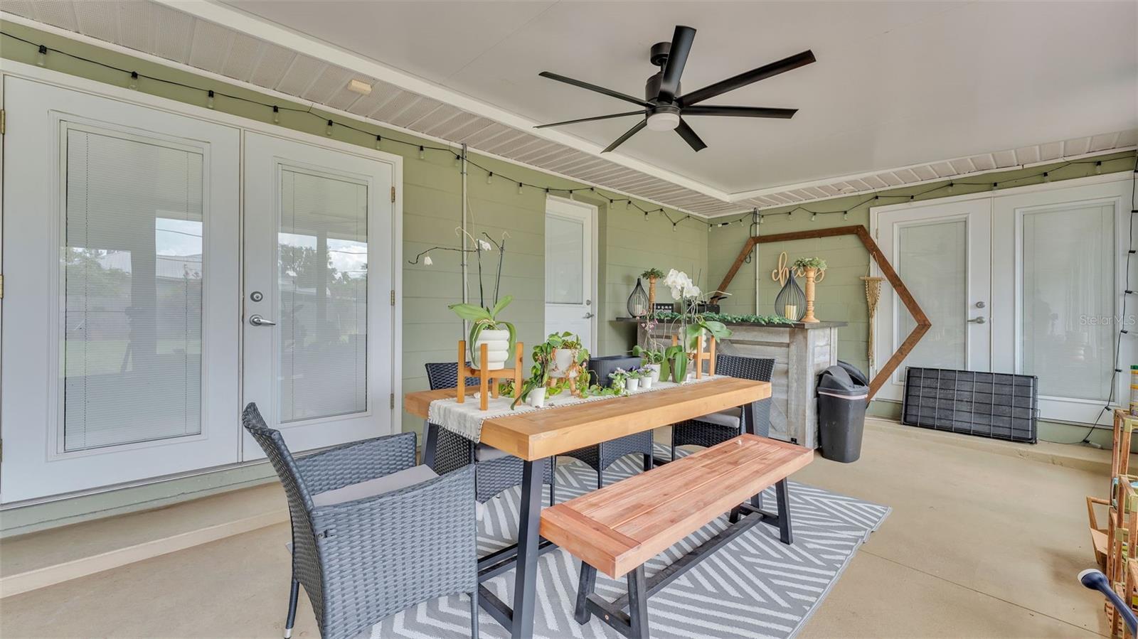 1188 DE LA PALMA AVE