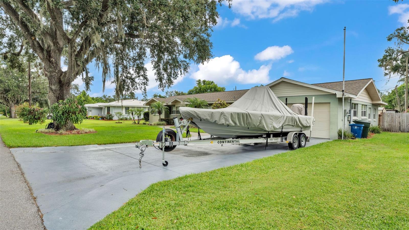 1188 DE LA PALMA AVE