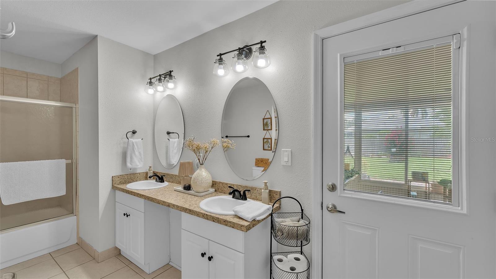 1188 DE LA PALMA AVE