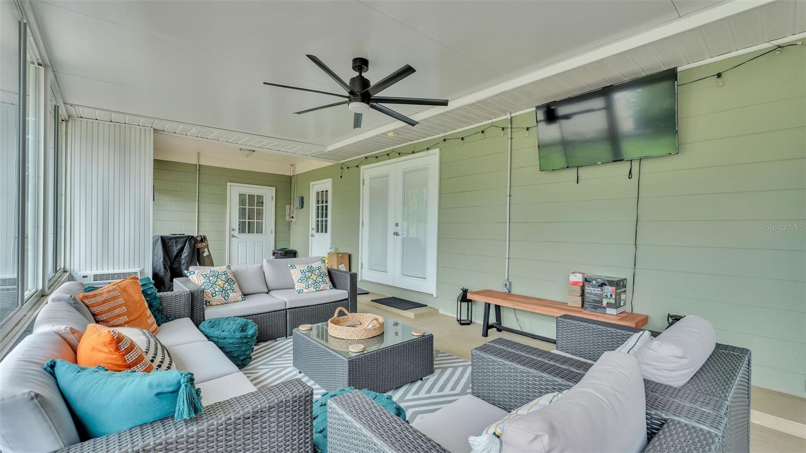 1188 DE LA PALMA AVE