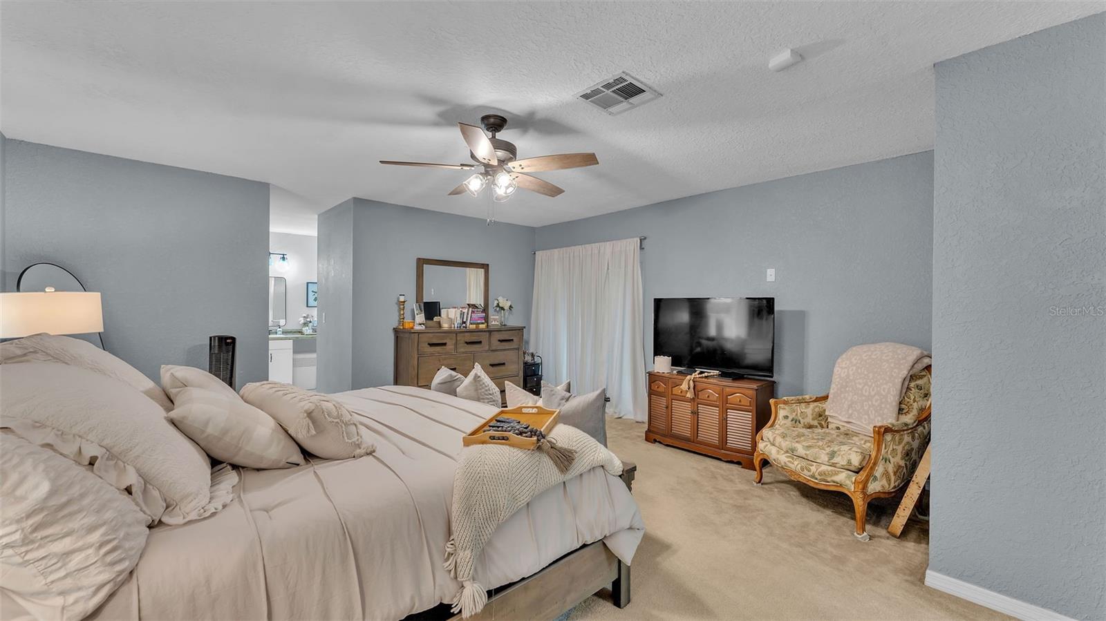 1188 DE LA PALMA AVE