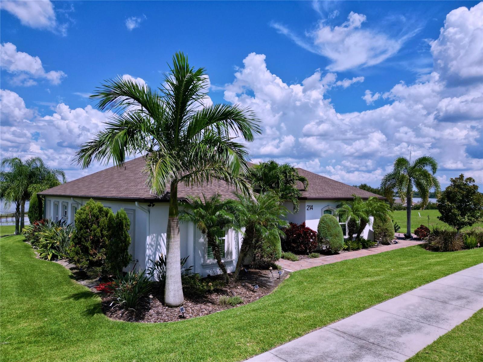 214 SPRING AZURE DR