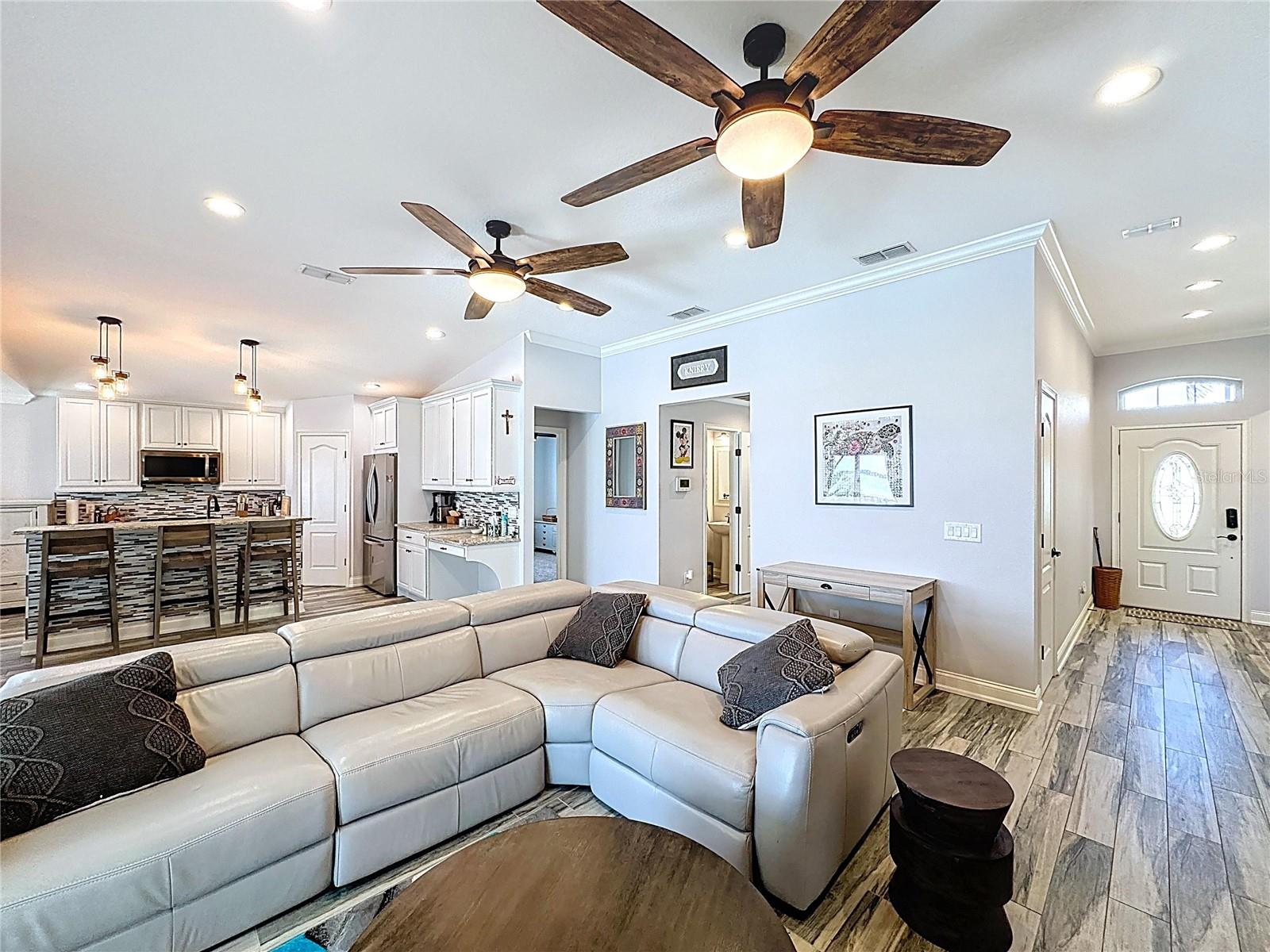 214 SPRING AZURE DR