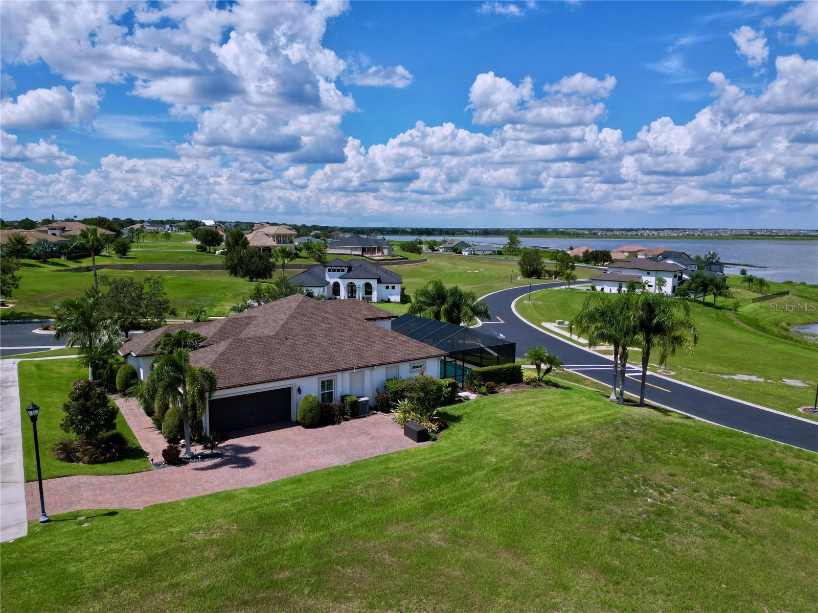 214 SPRING AZURE DR