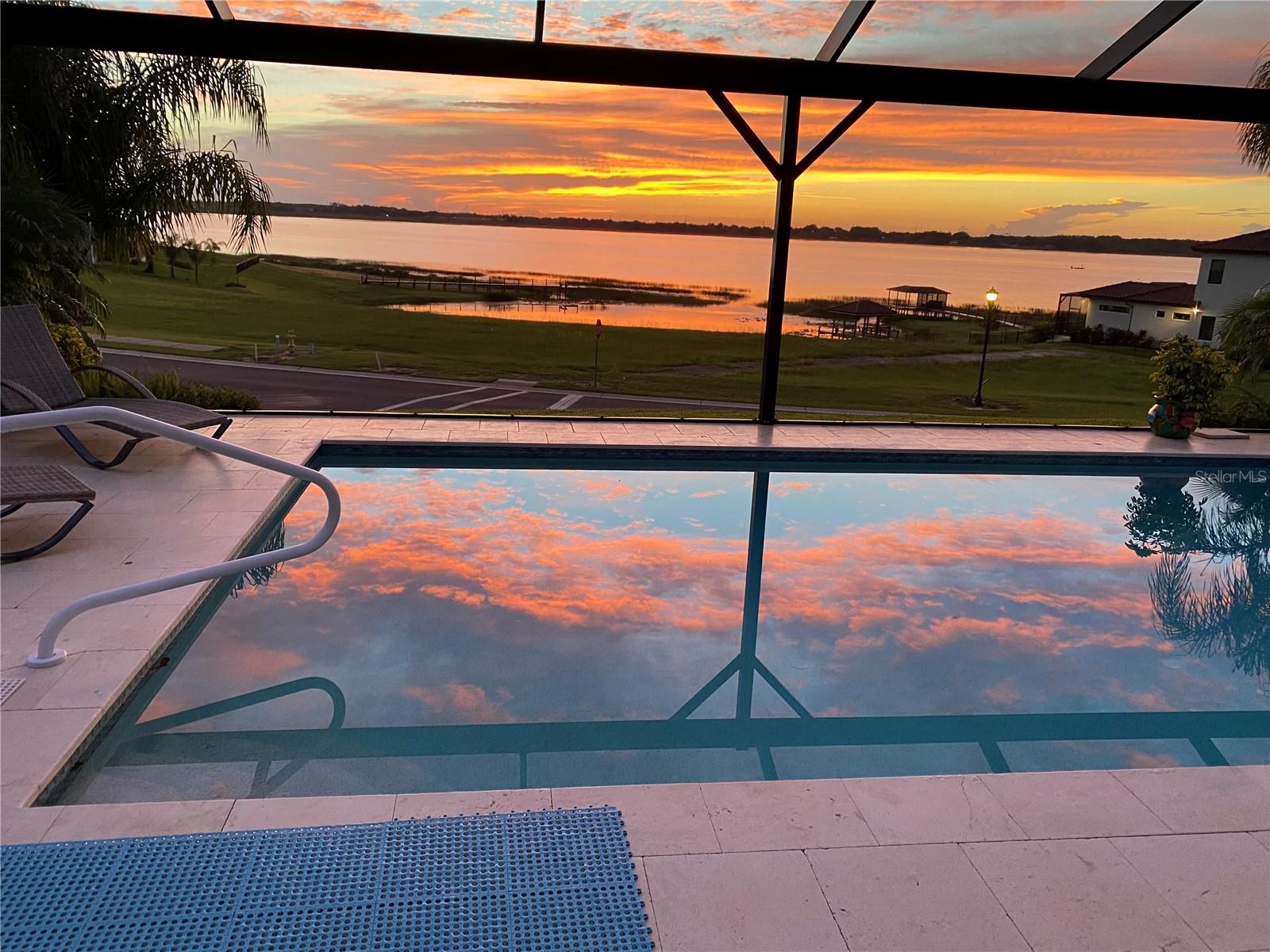 214 SPRING AZURE DR