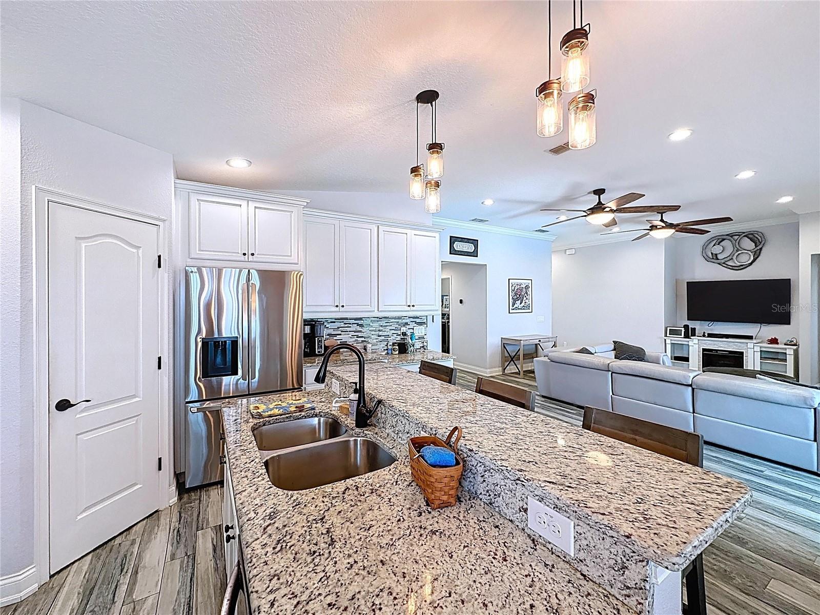 214 SPRING AZURE DR
