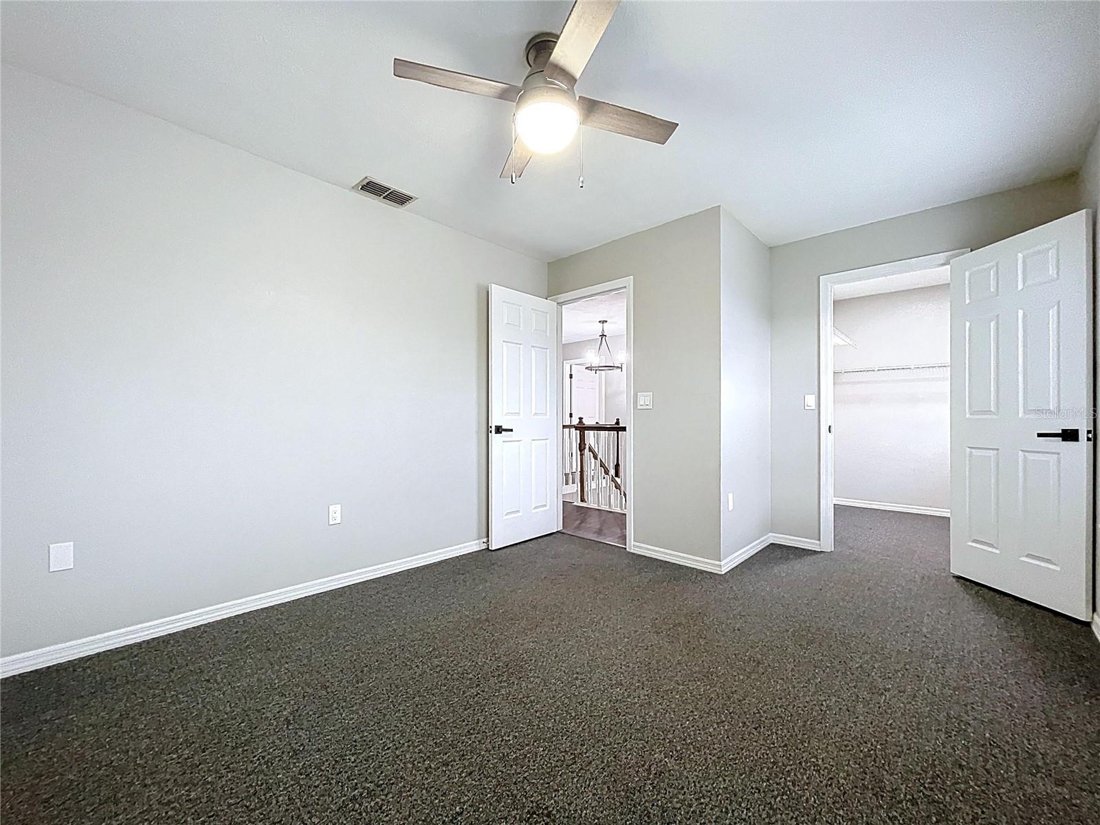 1904 VISTA VIEW DR