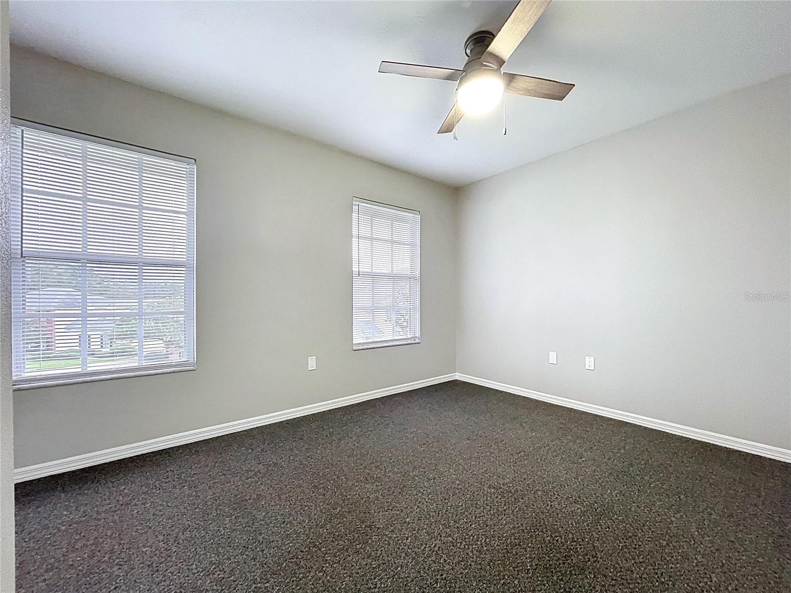 1904 VISTA VIEW DR