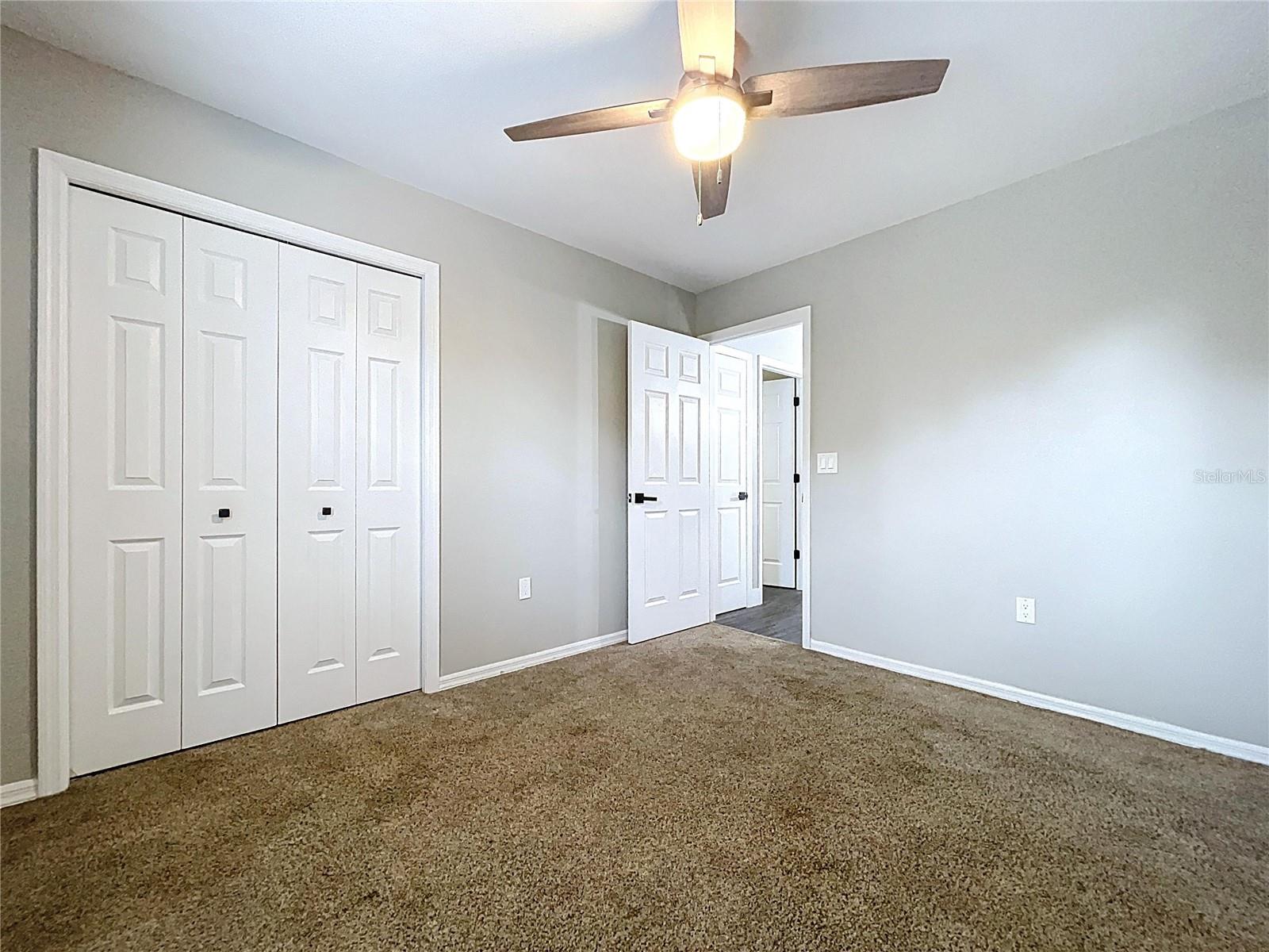 1904 VISTA VIEW DR