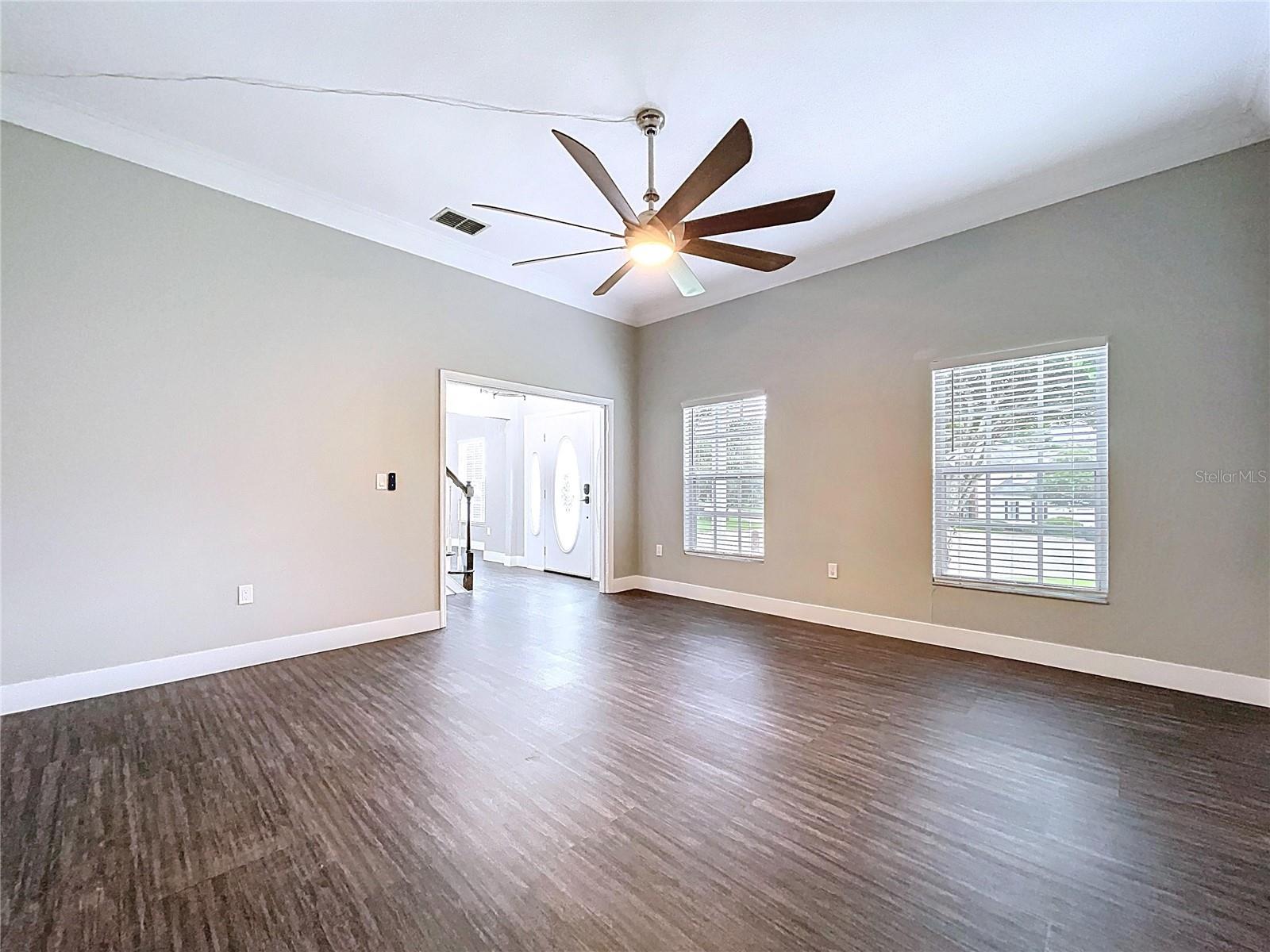 1904 VISTA VIEW DR
