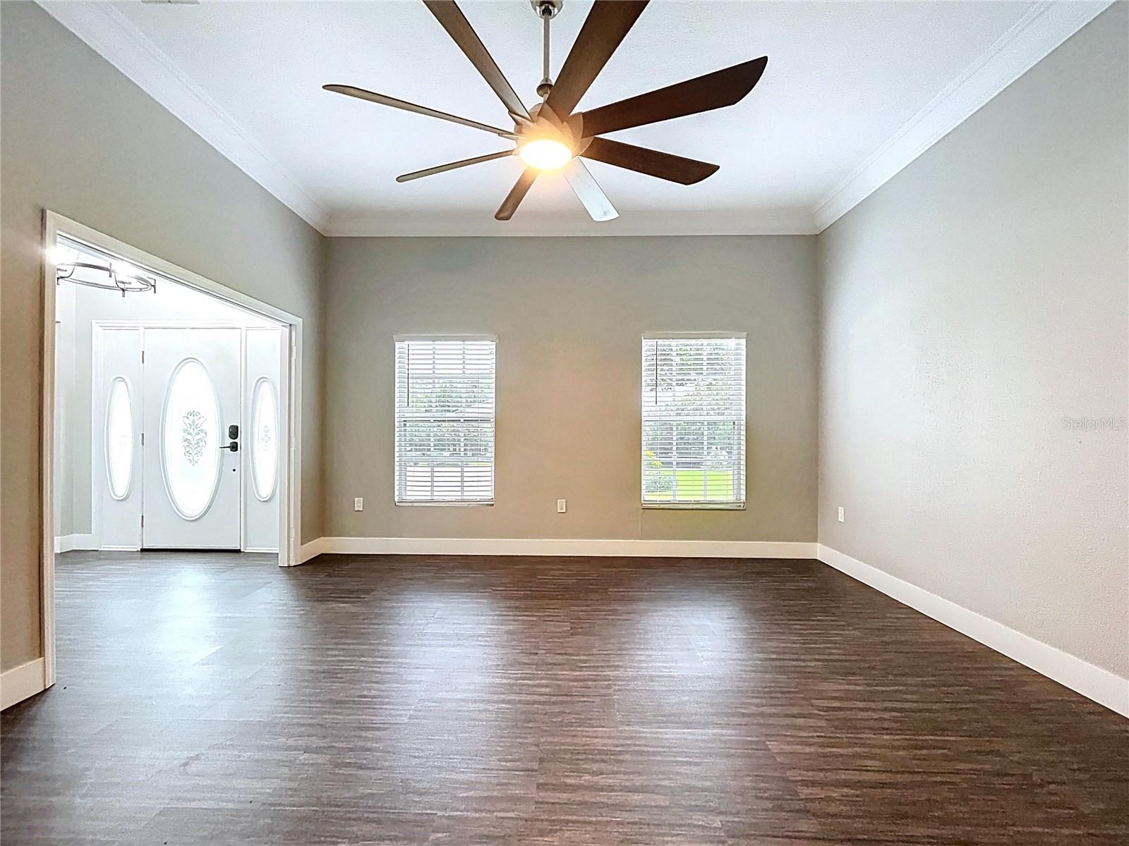 1904 VISTA VIEW DR