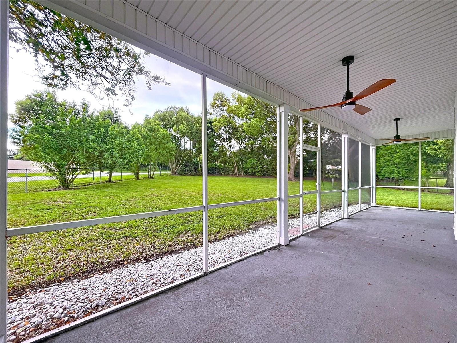 1904 VISTA VIEW DR