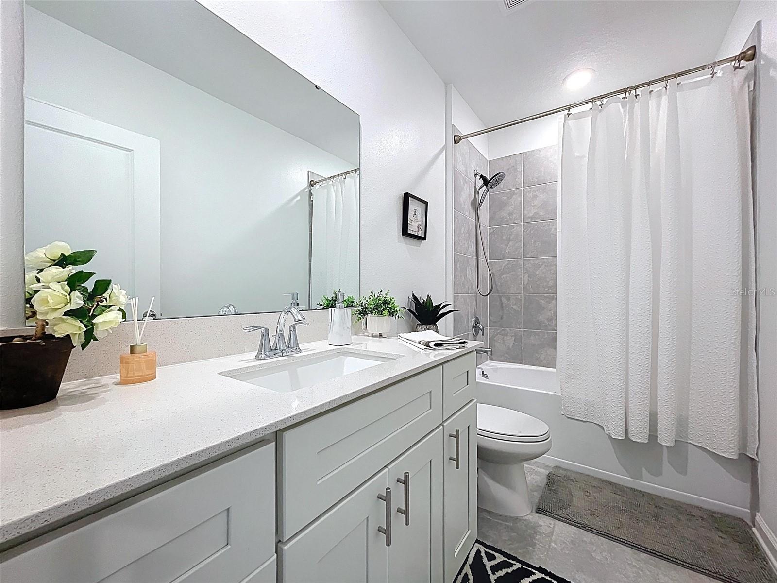 1285 DEEPWATER CIR