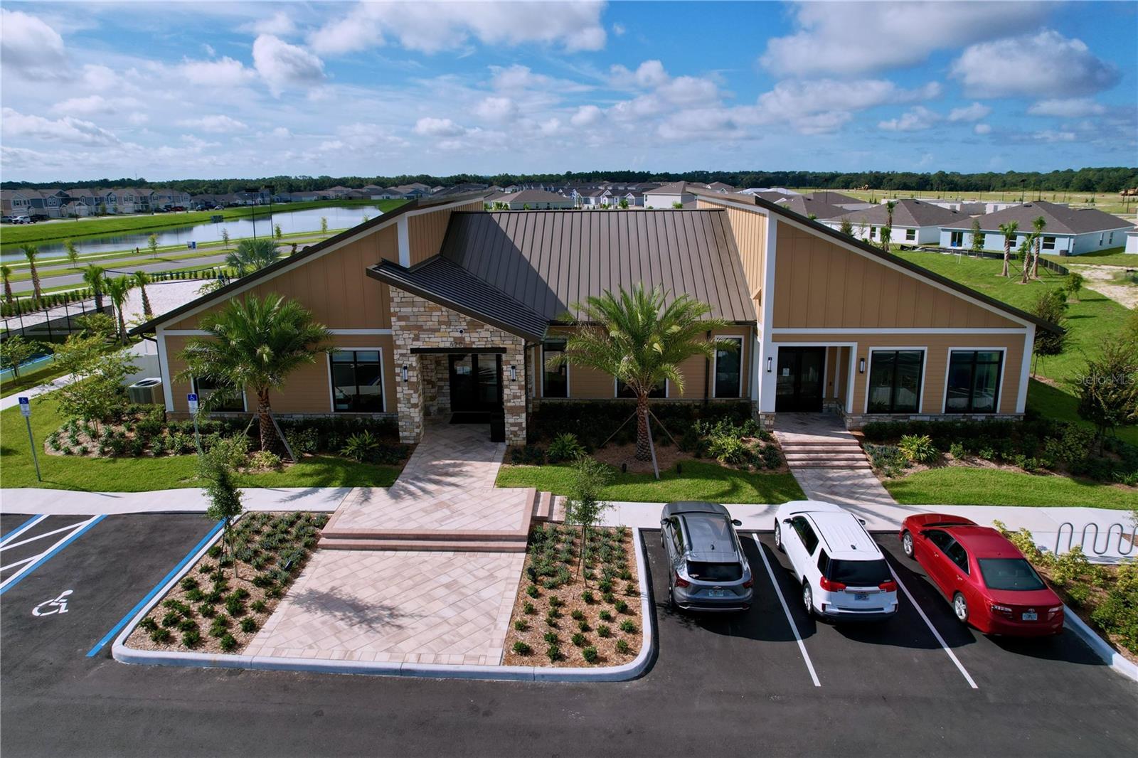 1285 DEEPWATER CIR