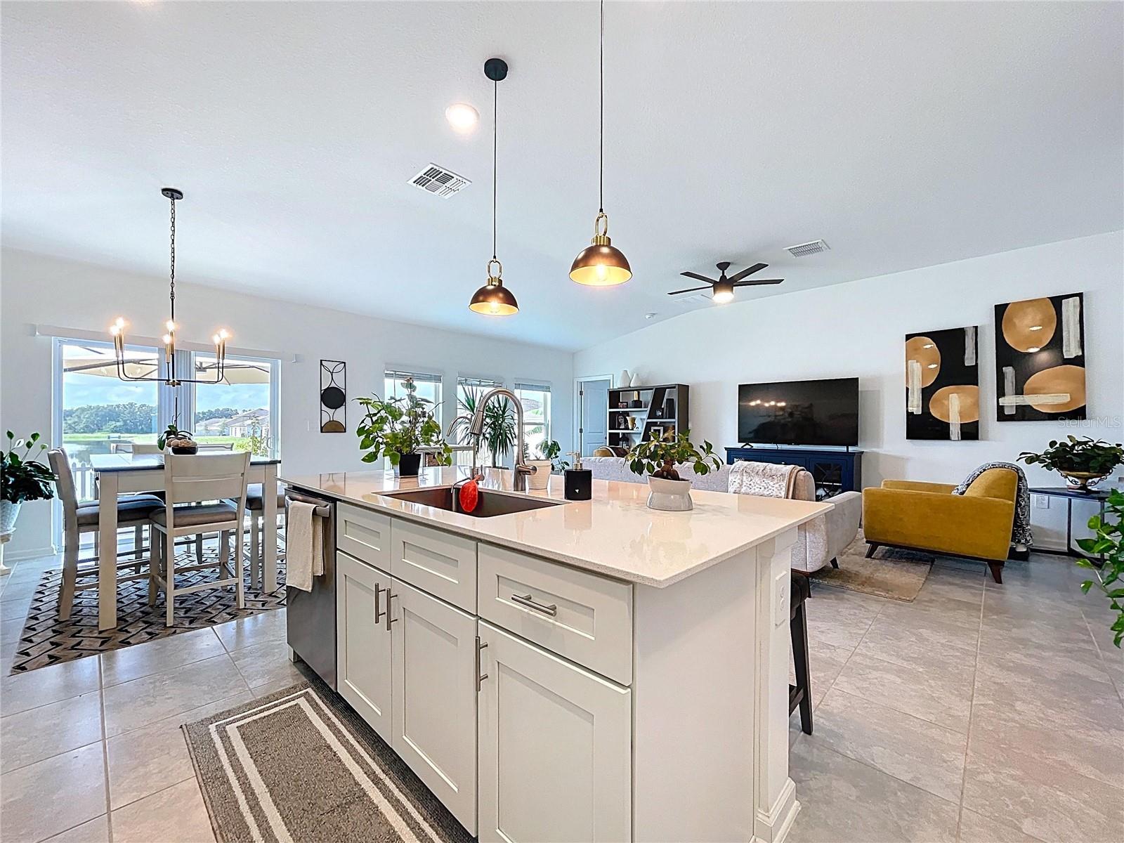 1285 DEEPWATER CIR