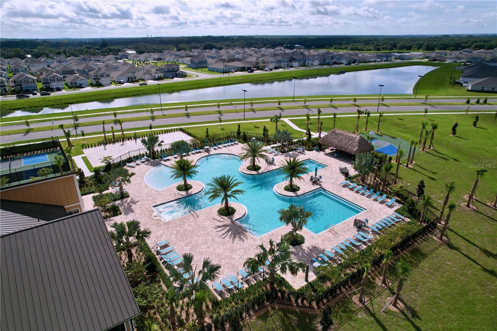 1285 DEEPWATER CIR