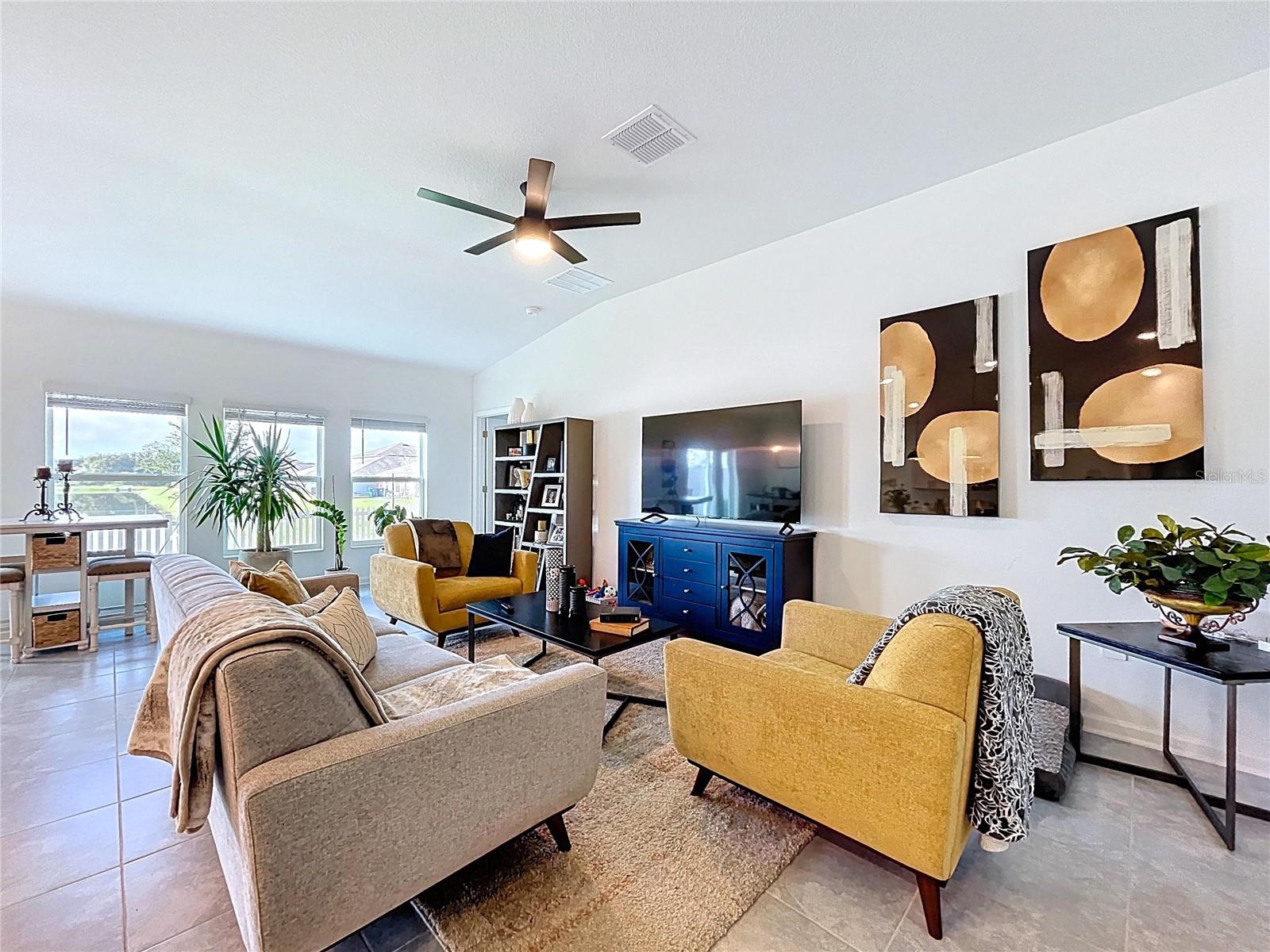 1285 DEEPWATER CIR