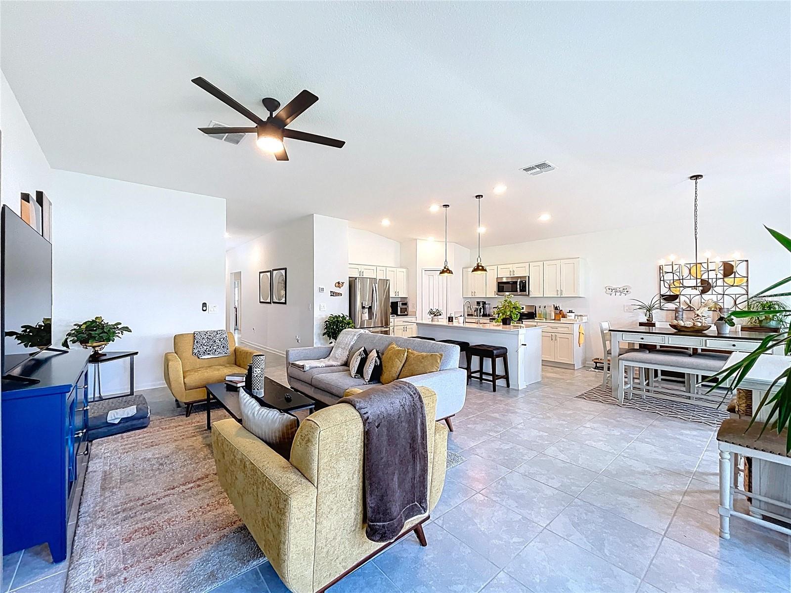 1285 DEEPWATER CIR