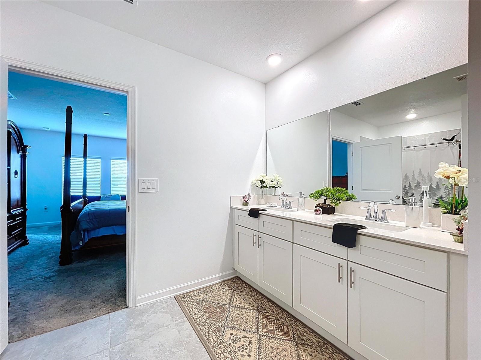 1285 DEEPWATER CIR