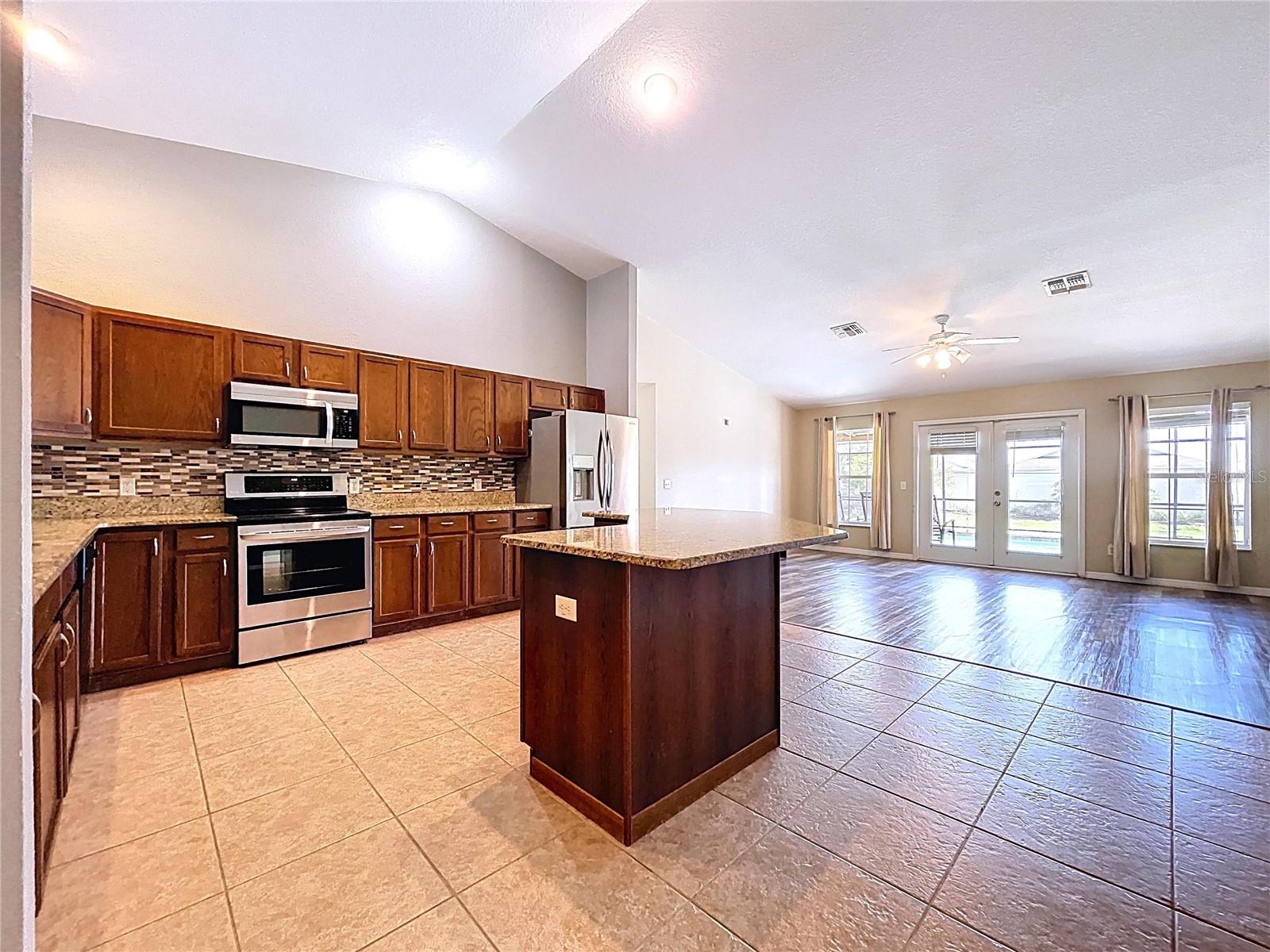 455 MAJESTIC GARDENS BLVD