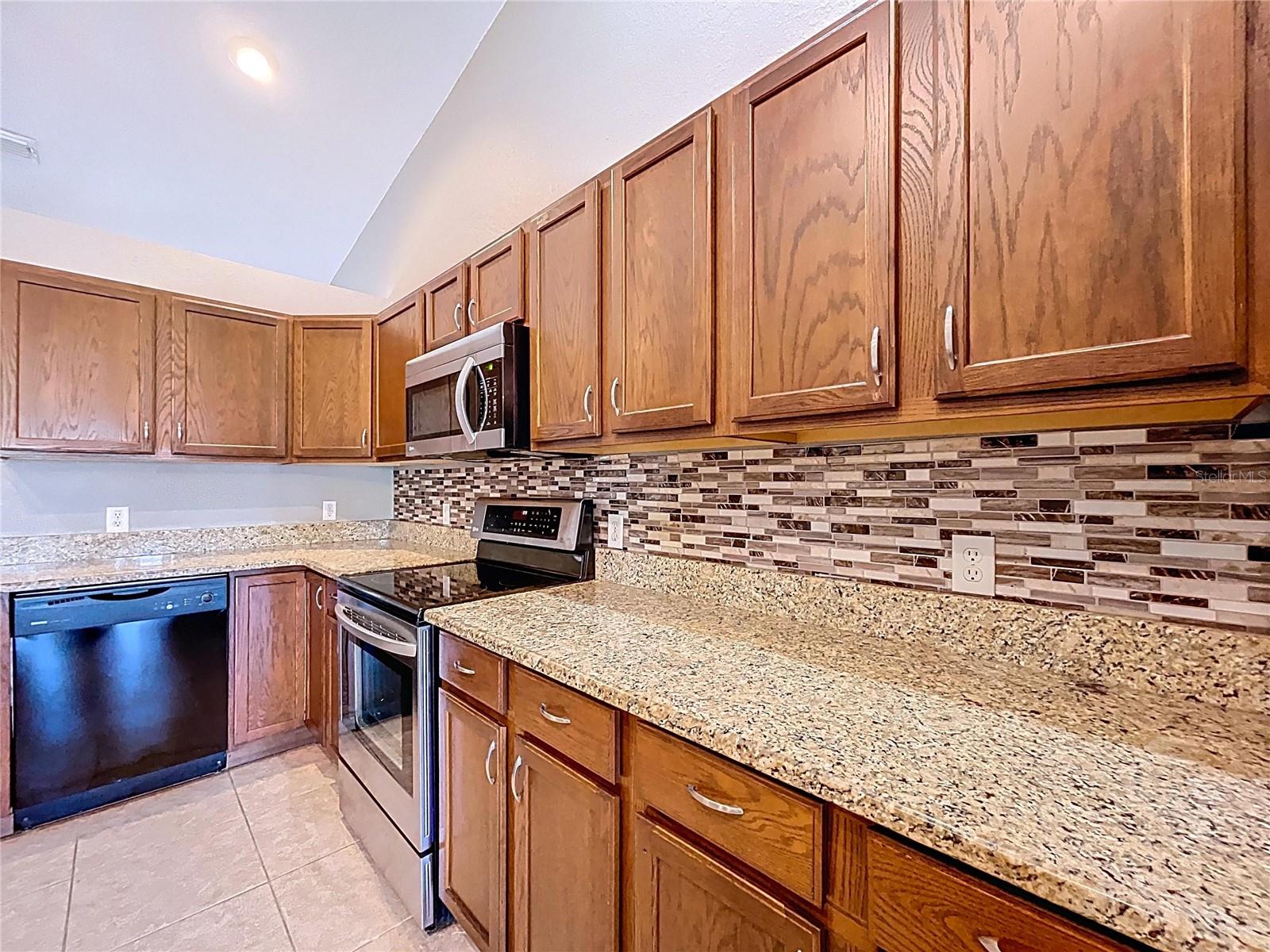 455 MAJESTIC GARDENS BLVD