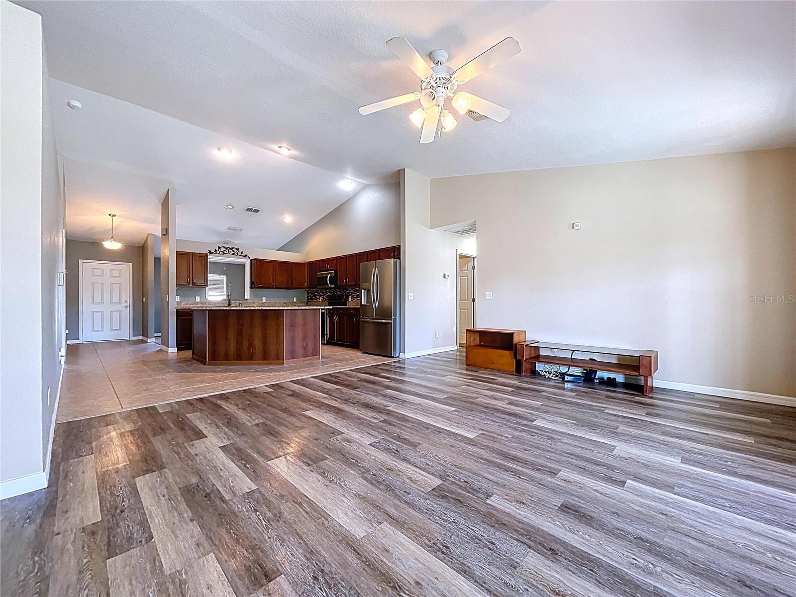 455 MAJESTIC GARDENS BLVD