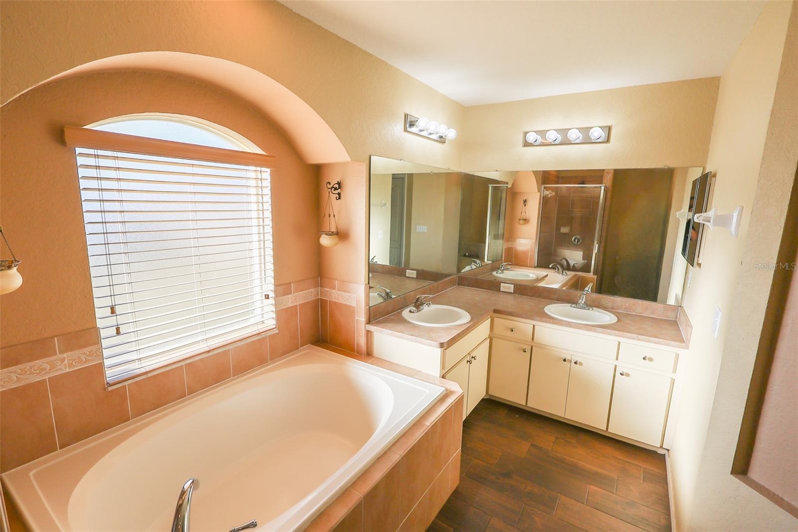 4652 MAGNOLIA PRESERVE LOOP