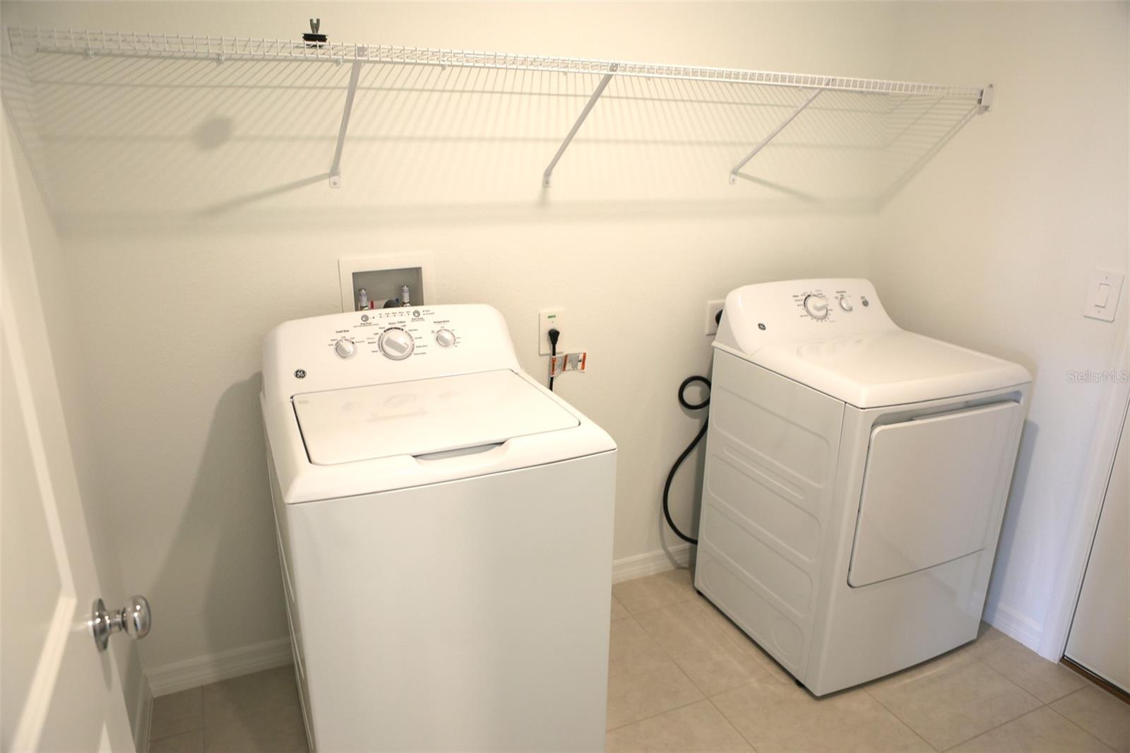 4196 SINGING MOCKINGBIRD BLVD