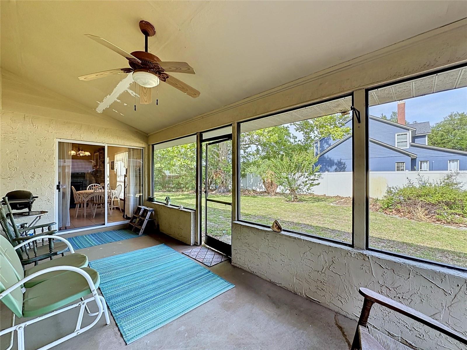 1681 E SPRING RIDGE CIR