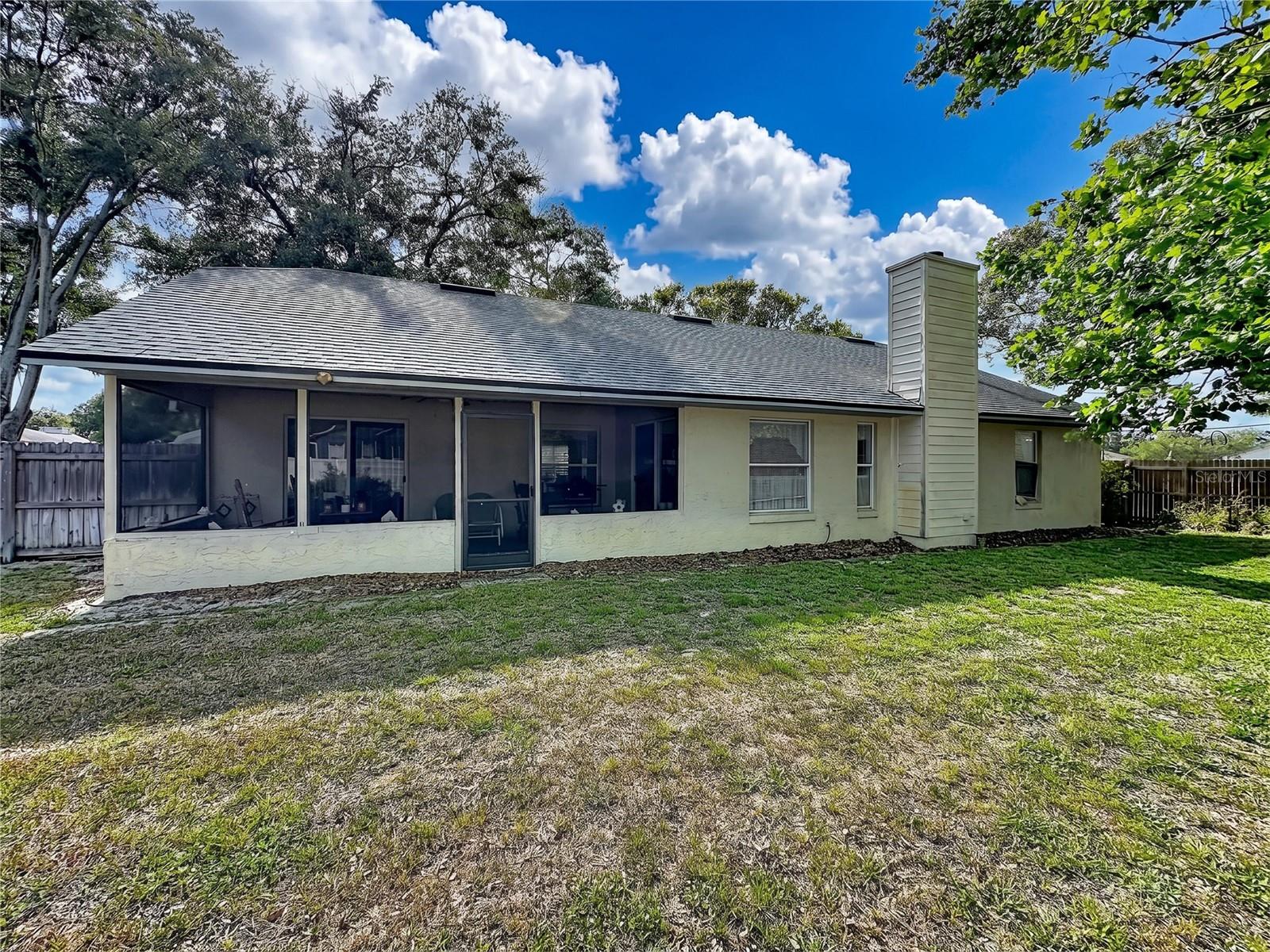 1681 E SPRING RIDGE CIR