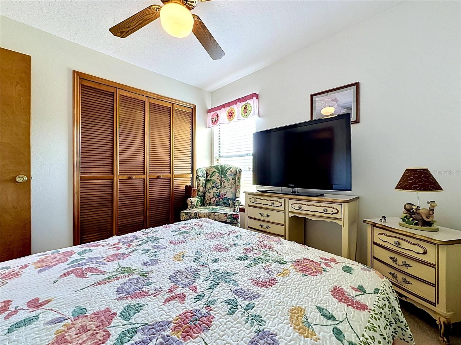 1681 E SPRING RIDGE CIR