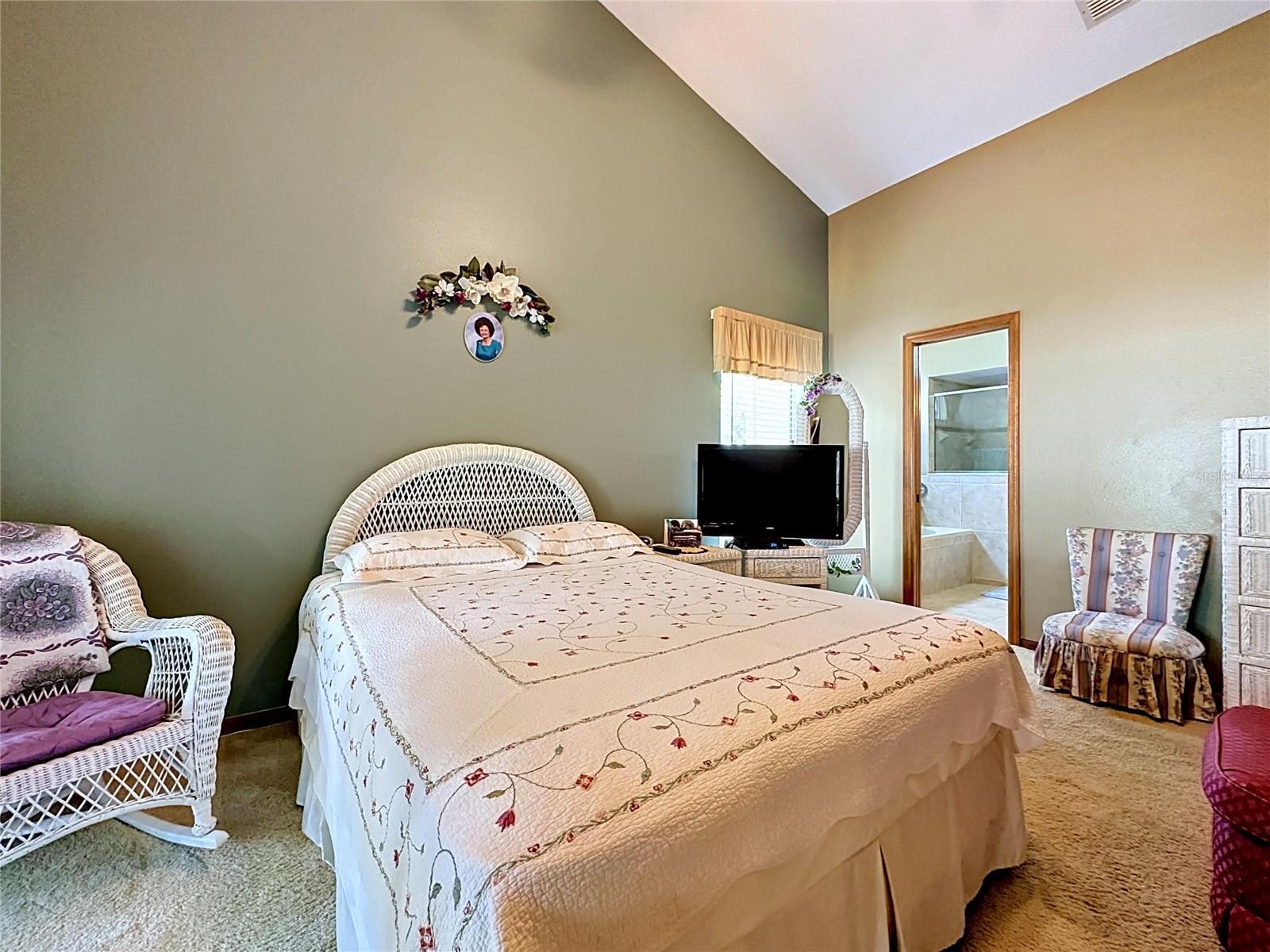1681 E SPRING RIDGE CIR