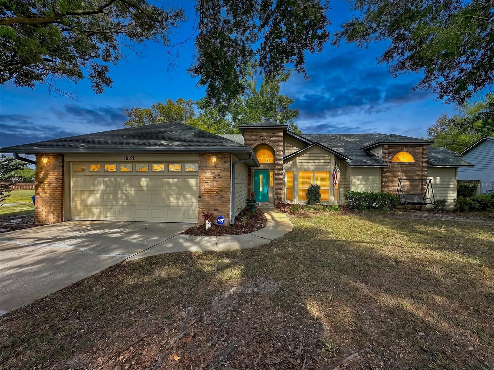 1681 E SPRING RIDGE CIR