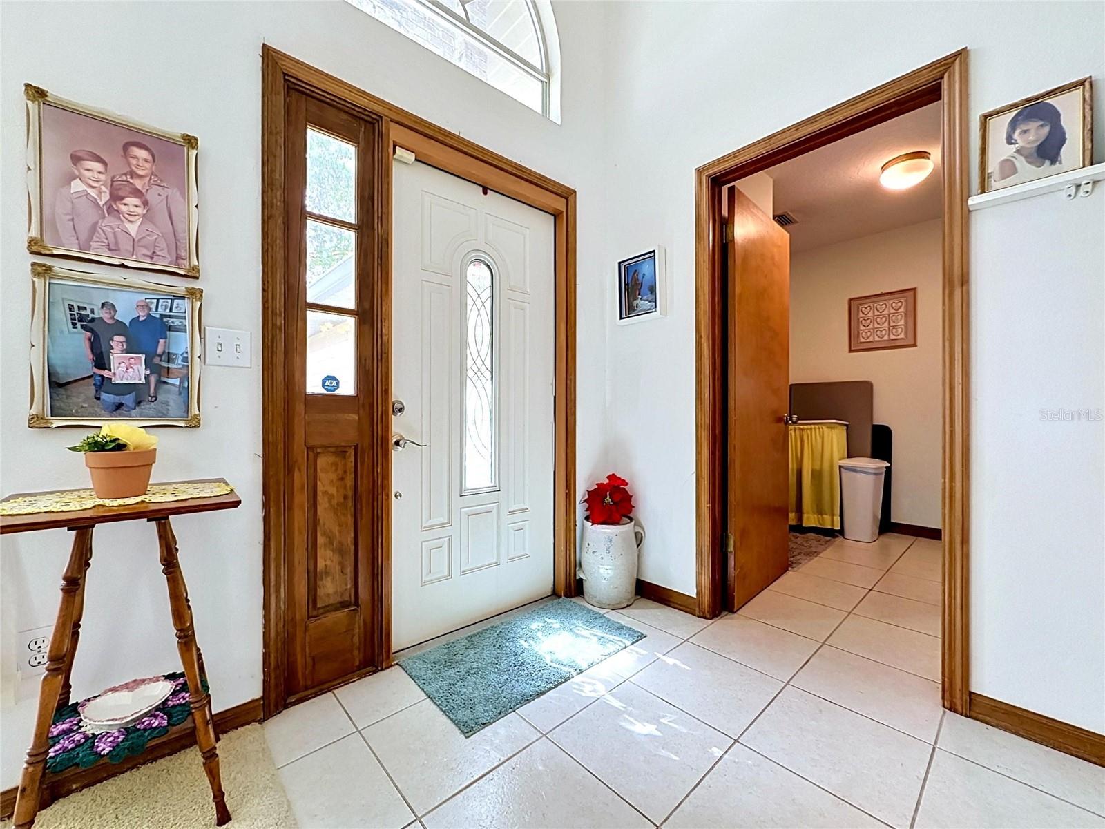 1681 E SPRING RIDGE CIR