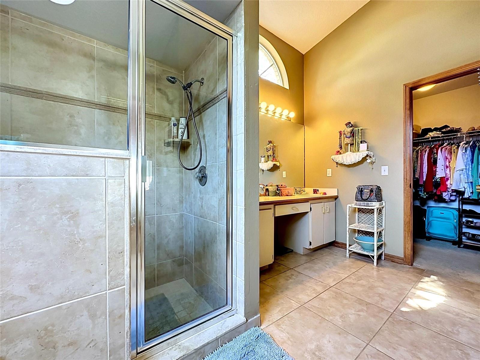 1681 E SPRING RIDGE CIR