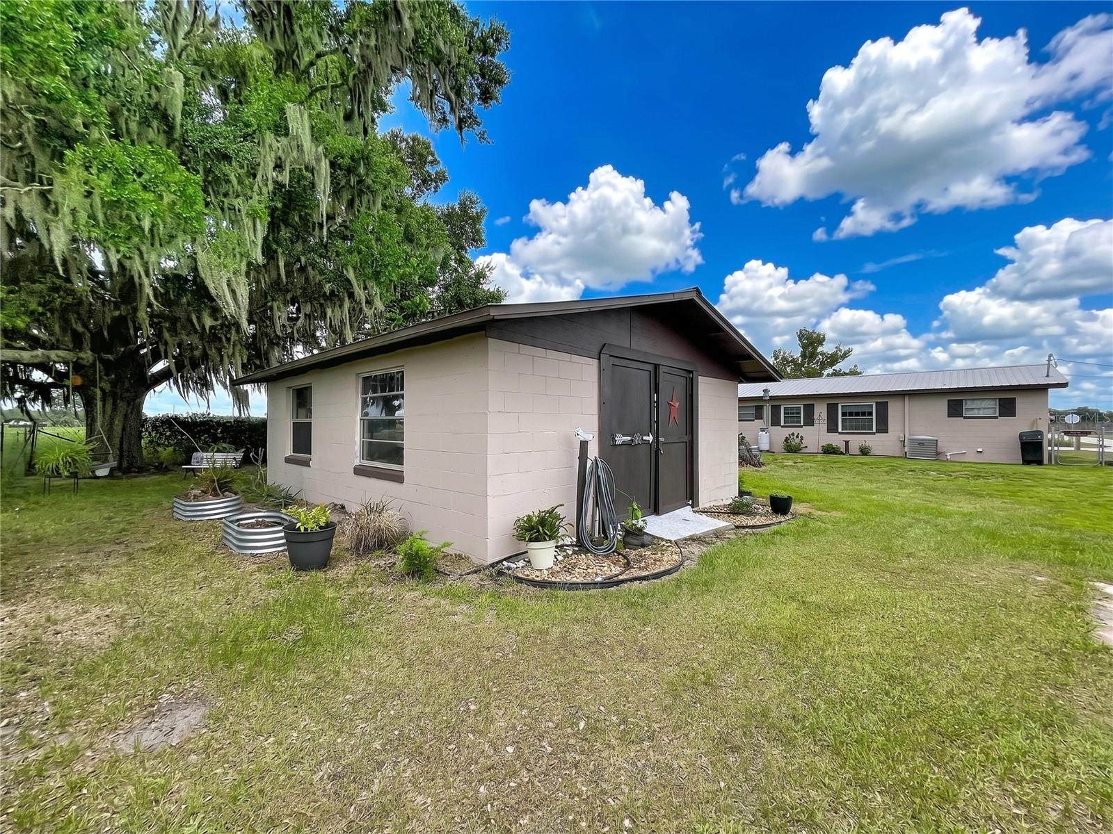 392 OLD DIXIE HWY